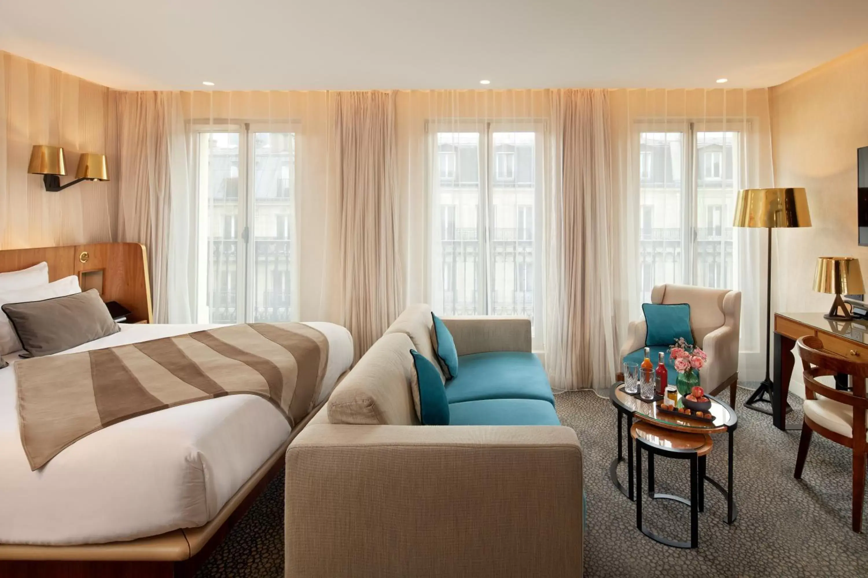 Bedroom, Seating Area in Maison Albar Hotels Le Pont-Neuf