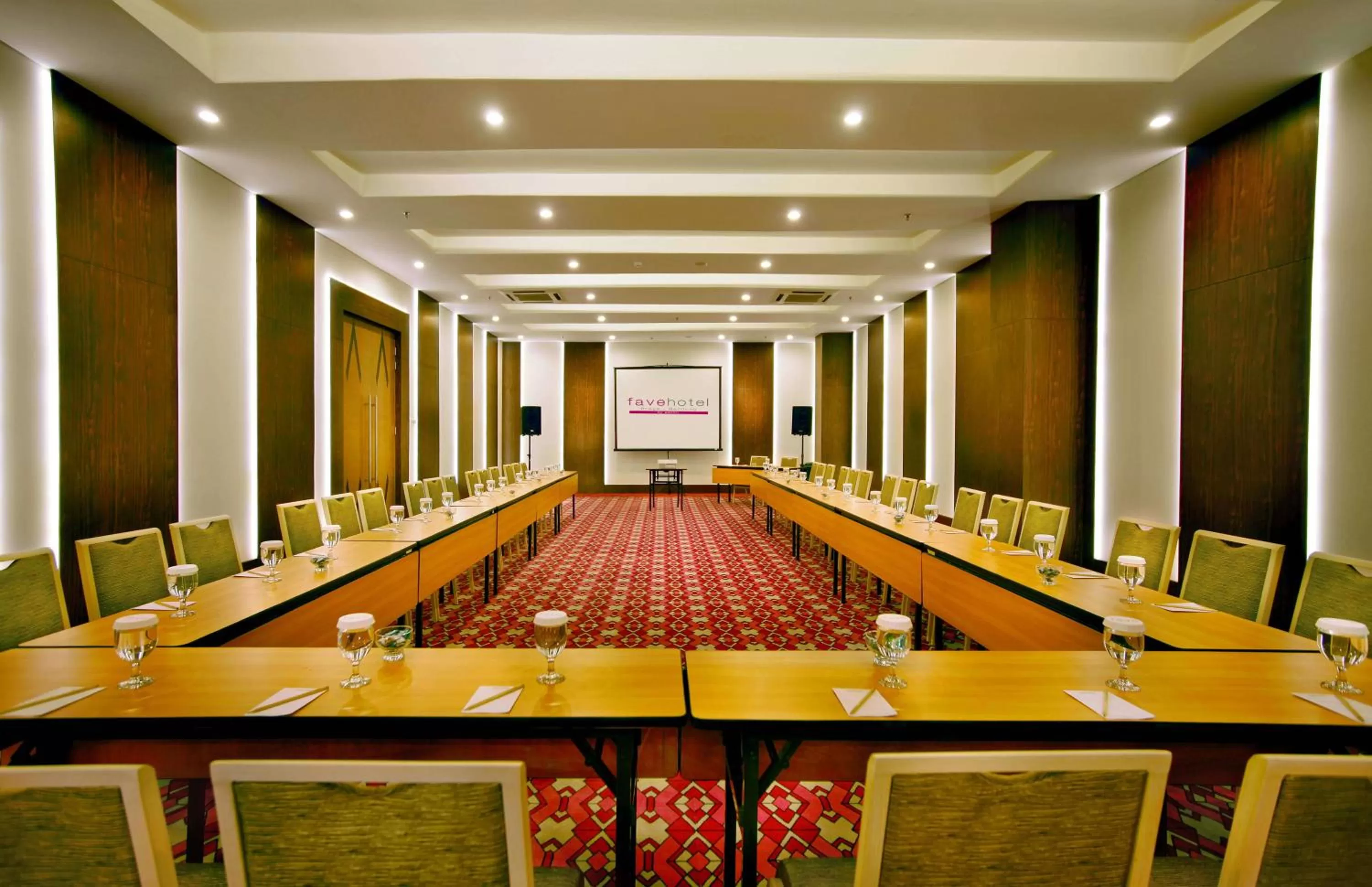 Business facilities in favehotel Braga