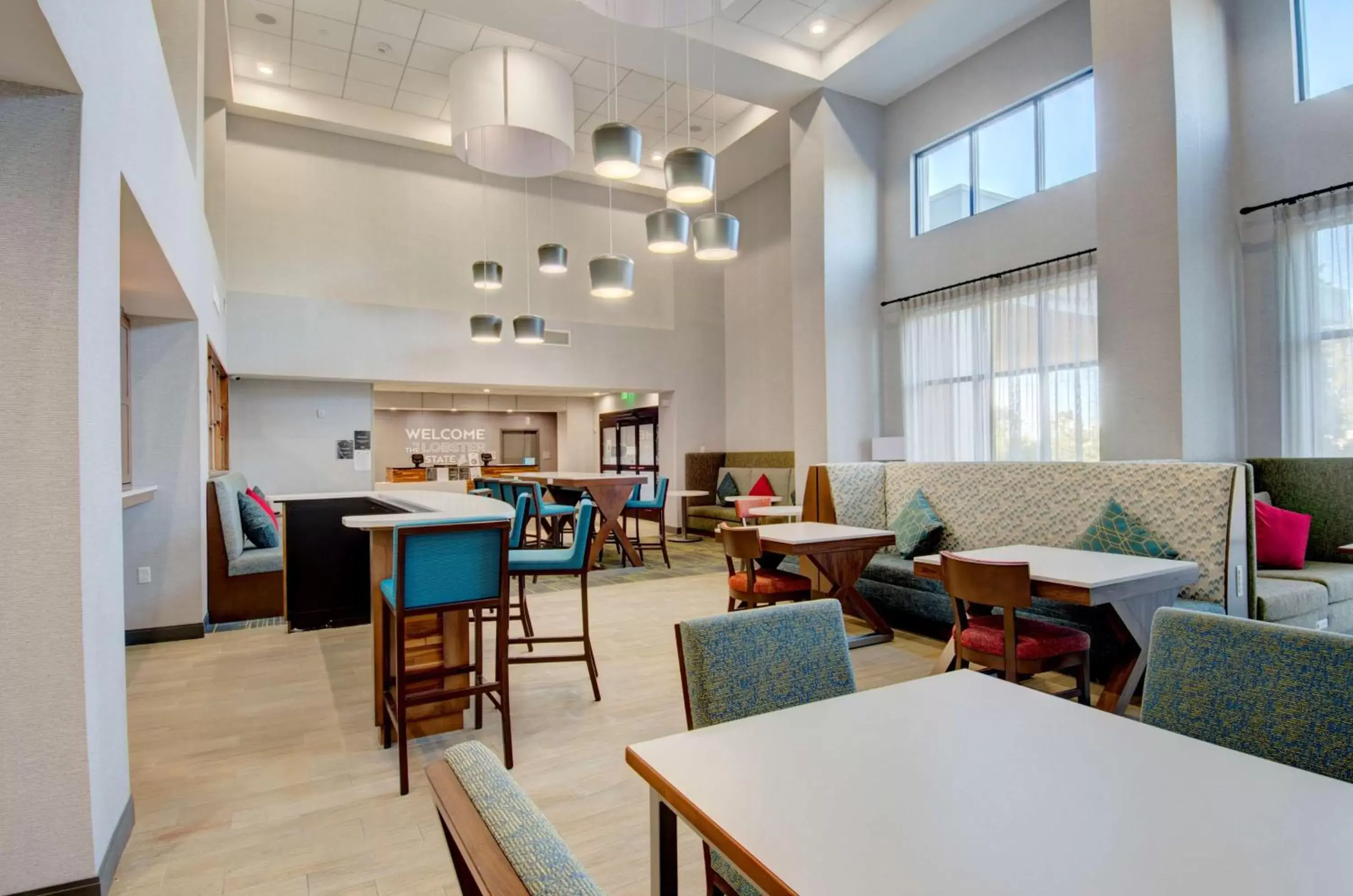 Lobby or reception, Restaurant/Places to Eat in Hampton Inn & Suites Portland West
