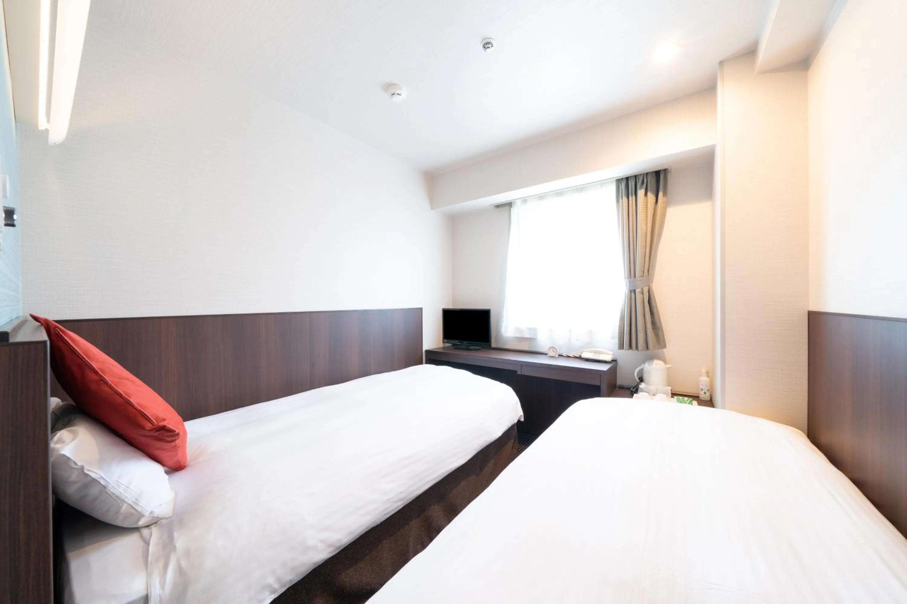 Photo of the whole room, Bed in Pearl Hotel Ryogoku