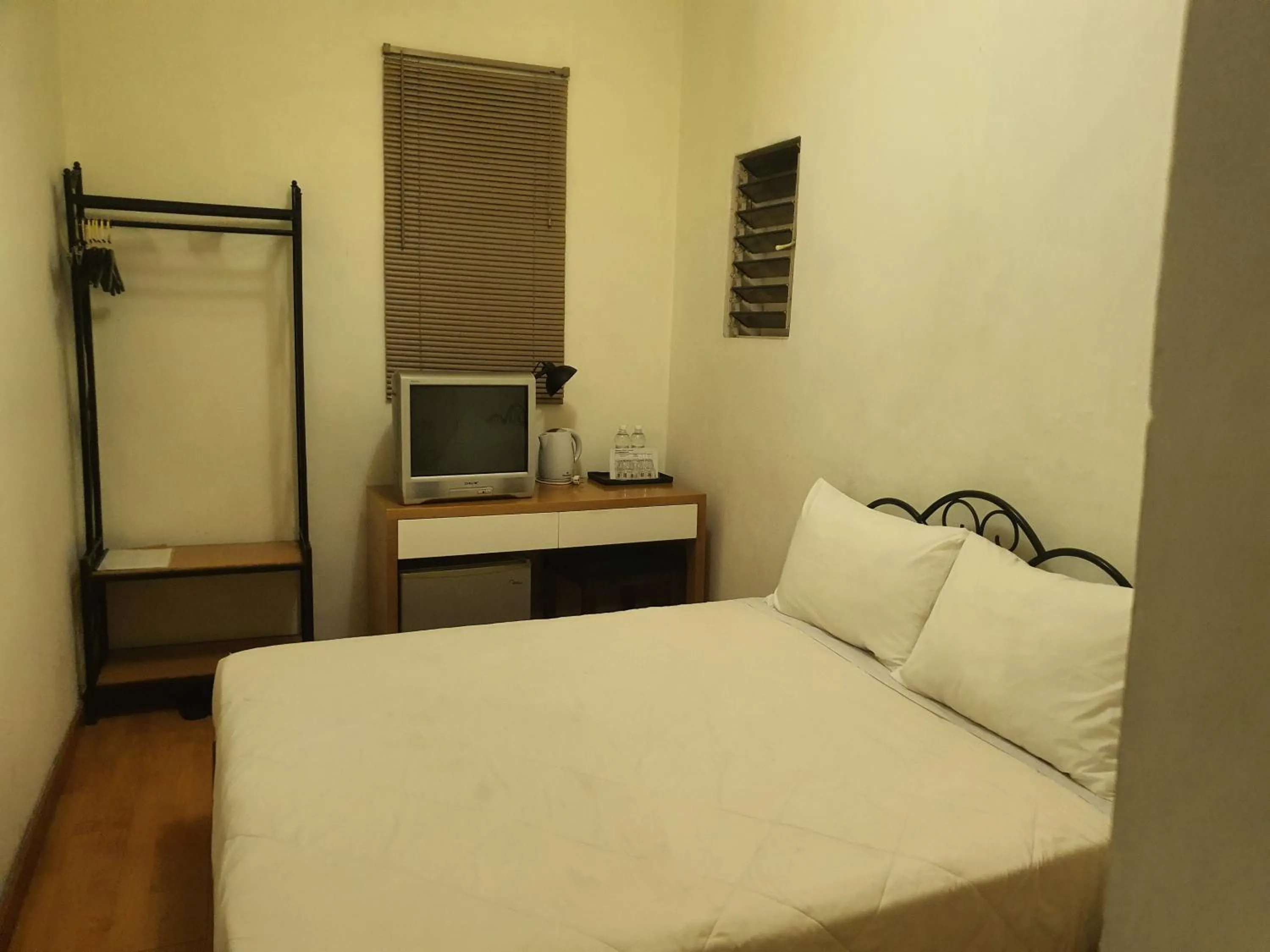 Bedroom in Memory Hotel