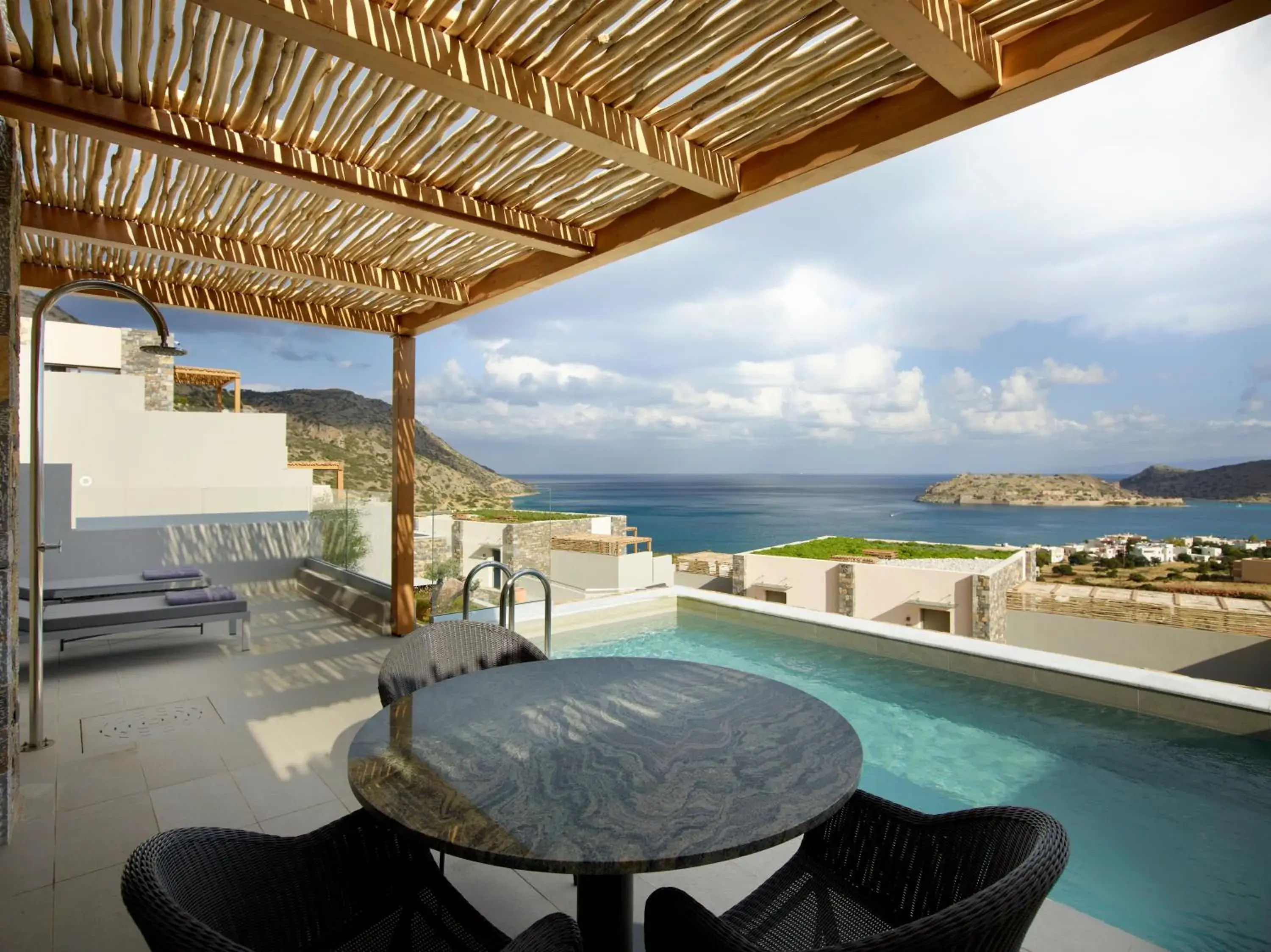 Pool view in Cayo Exclusive Resort & Spa Pool view in Cayo Exclusive Resort & Spa