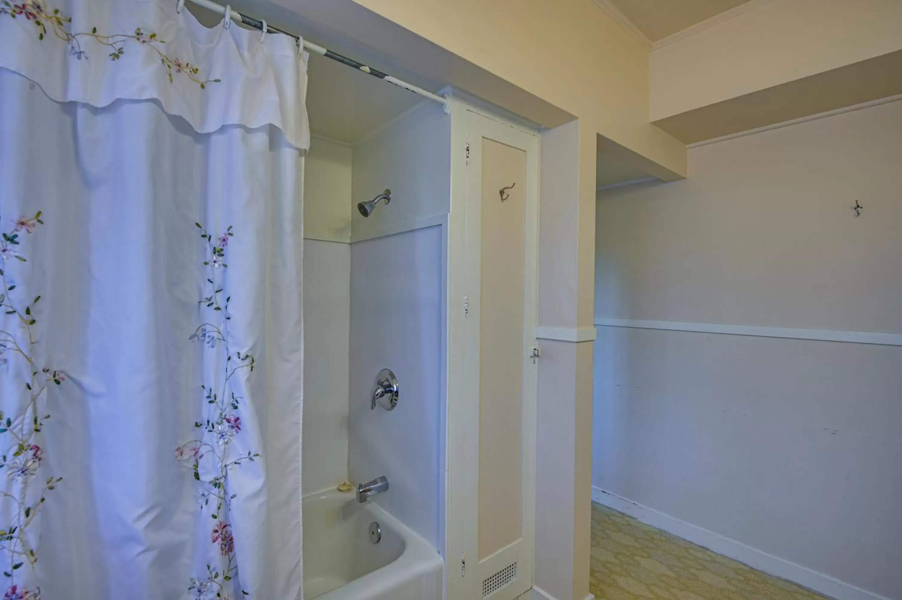 Shower, Bathroom in The Captains Quarters