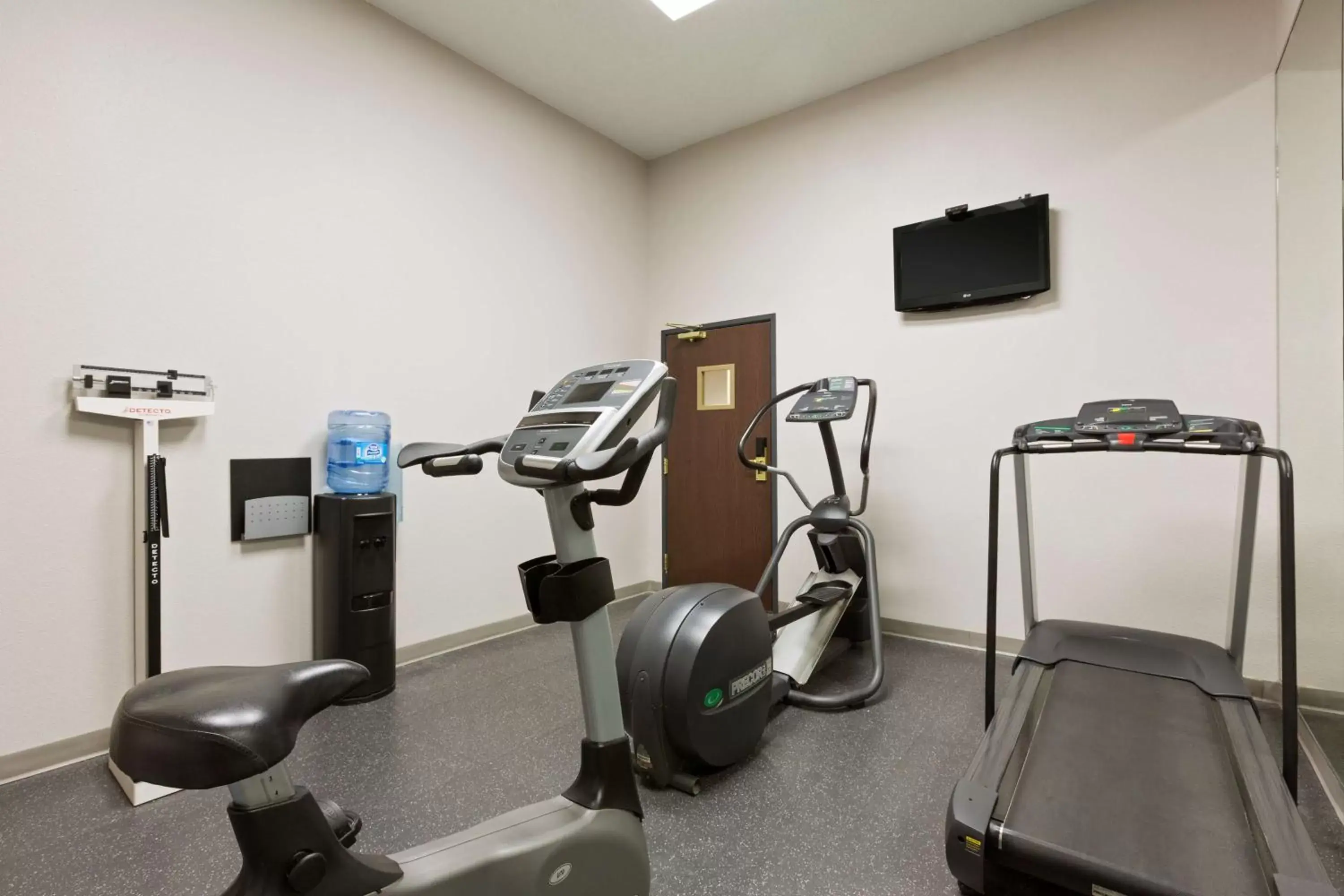 Activities, Fitness Center/Facilities in Country Inn & Suites by Radisson, Austin North (Pflugerville), TX