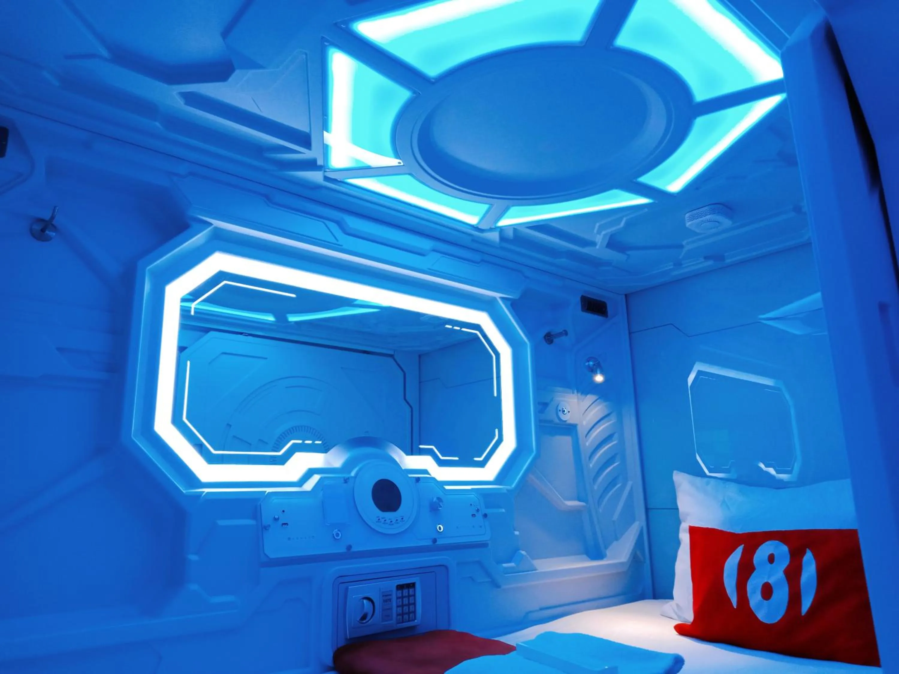 Photo of the whole room, Bed in 8Hostel