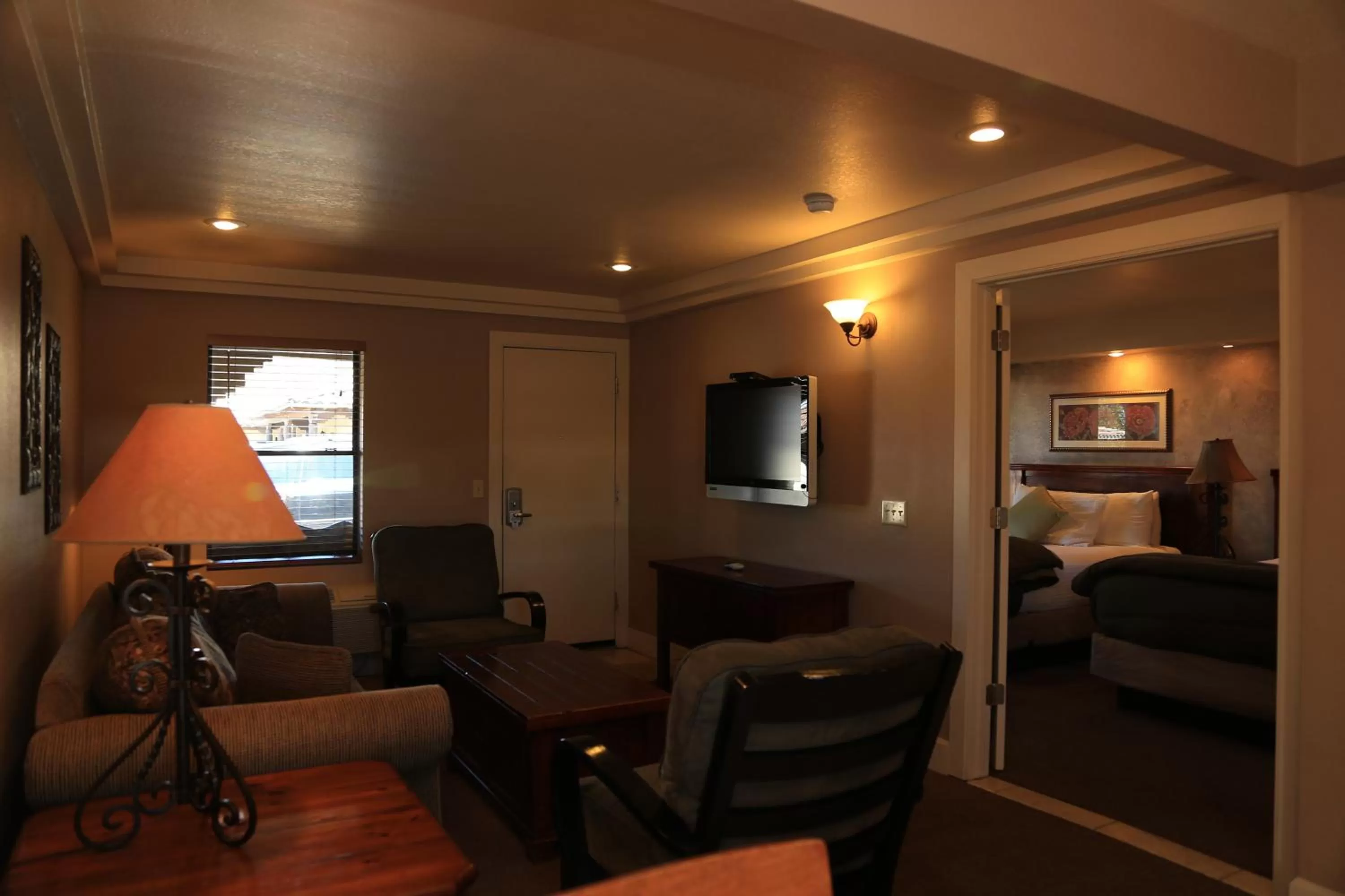 TV and multimedia, Seating Area in The Lodge on Route 66