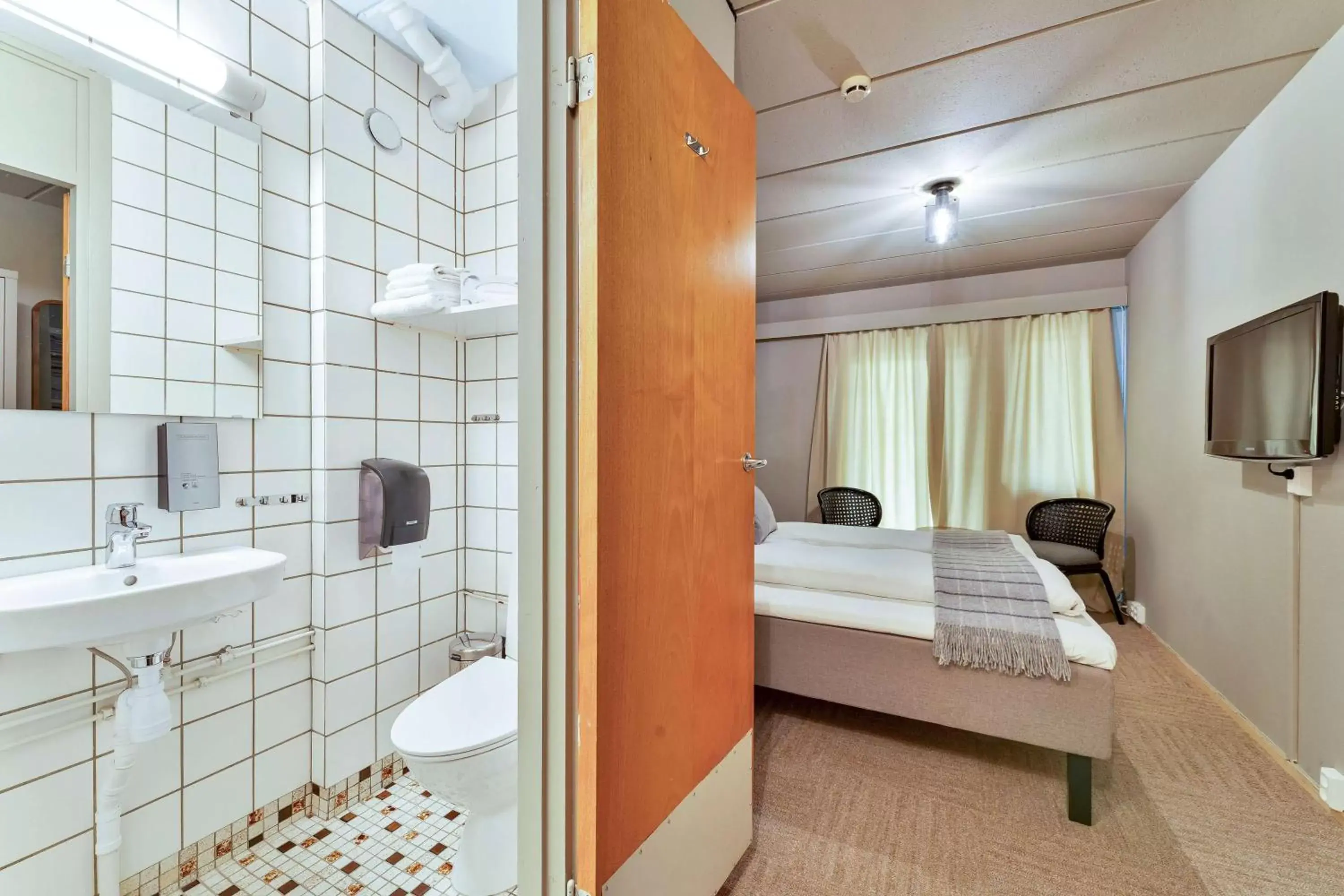 Bedroom, Bathroom in Ranten Hotell Best Western Signature Collection