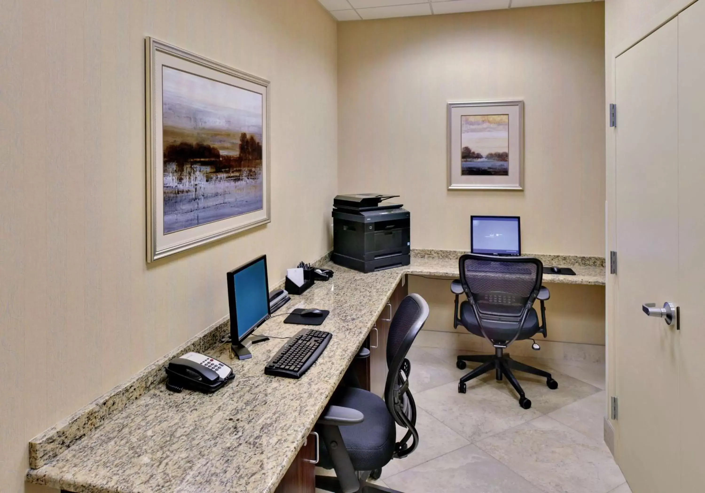 Business facilities, Business Area/Conference Room in DoubleTree by Hilton Tinton Falls-Eatontown