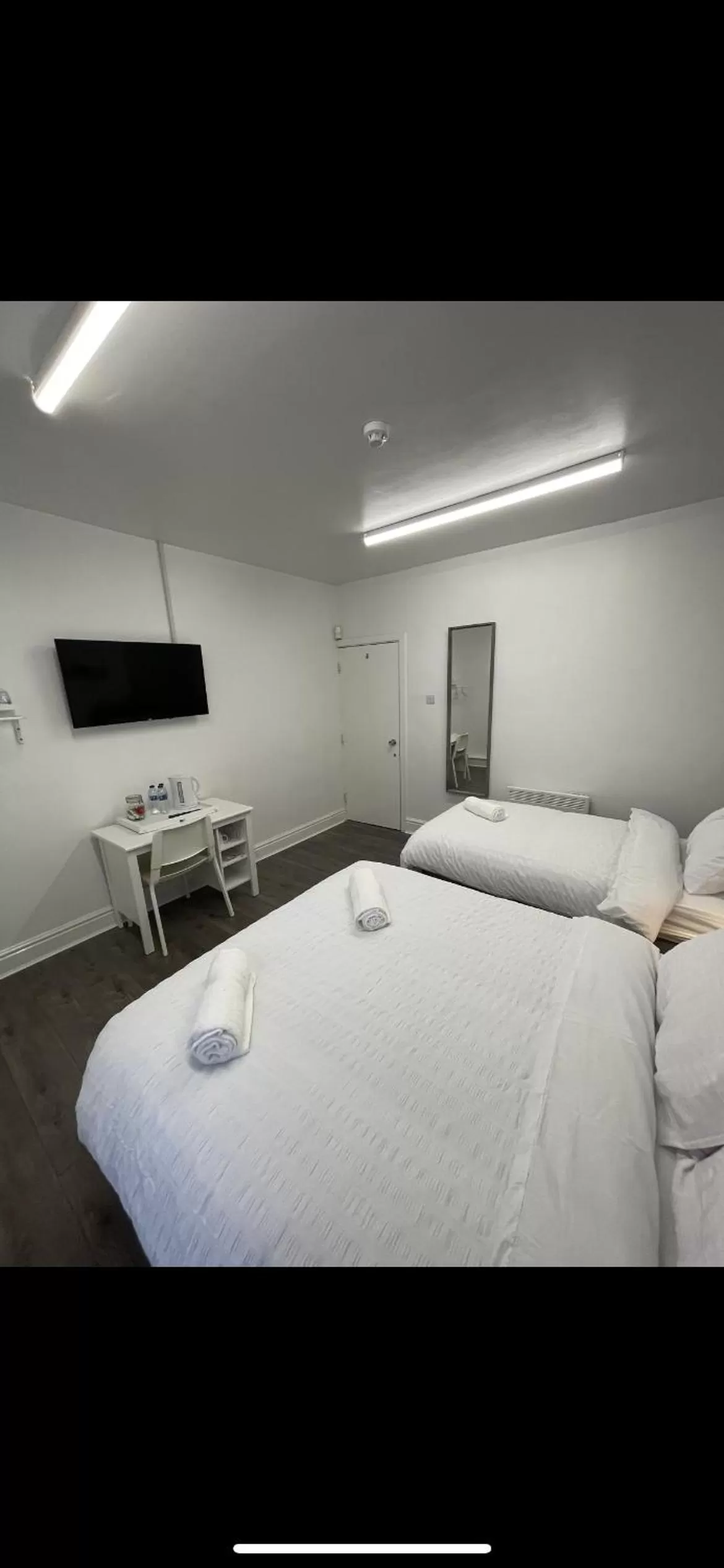 Bed in County road rooms