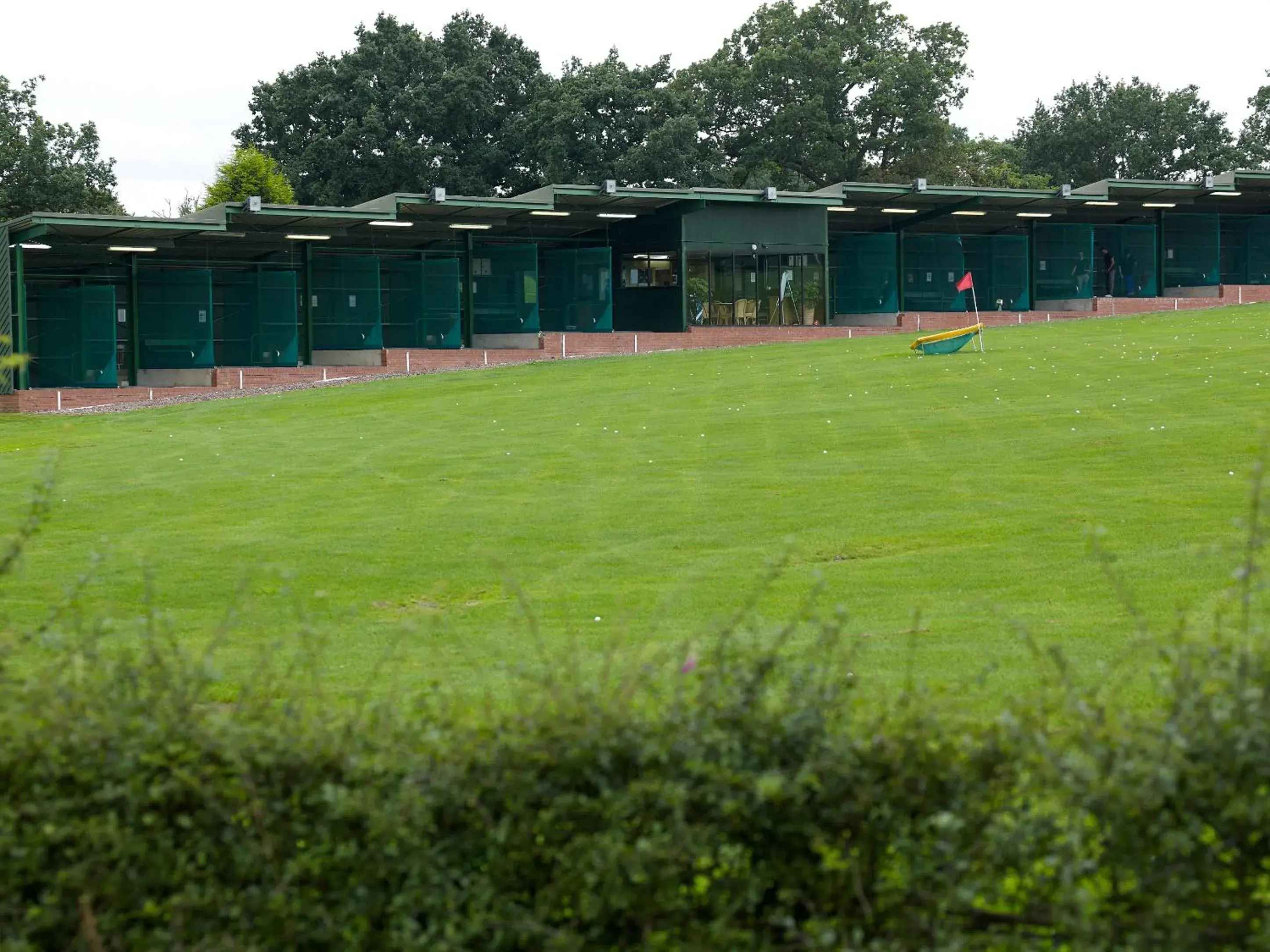 Golfcourse, Property Building in Morley Hayes Hotel