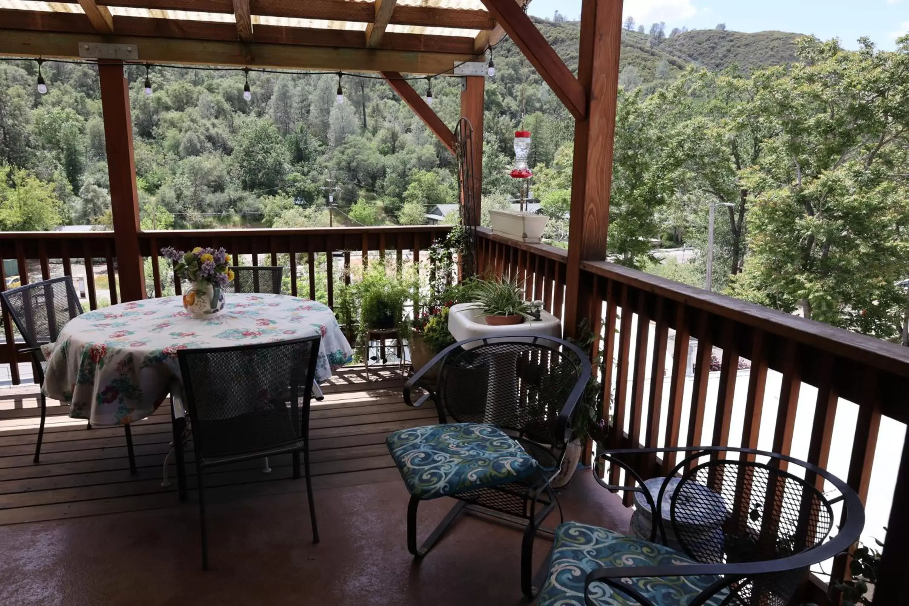 View (from property/room), Balcony/Terrace in Mariposa Hotel Inn