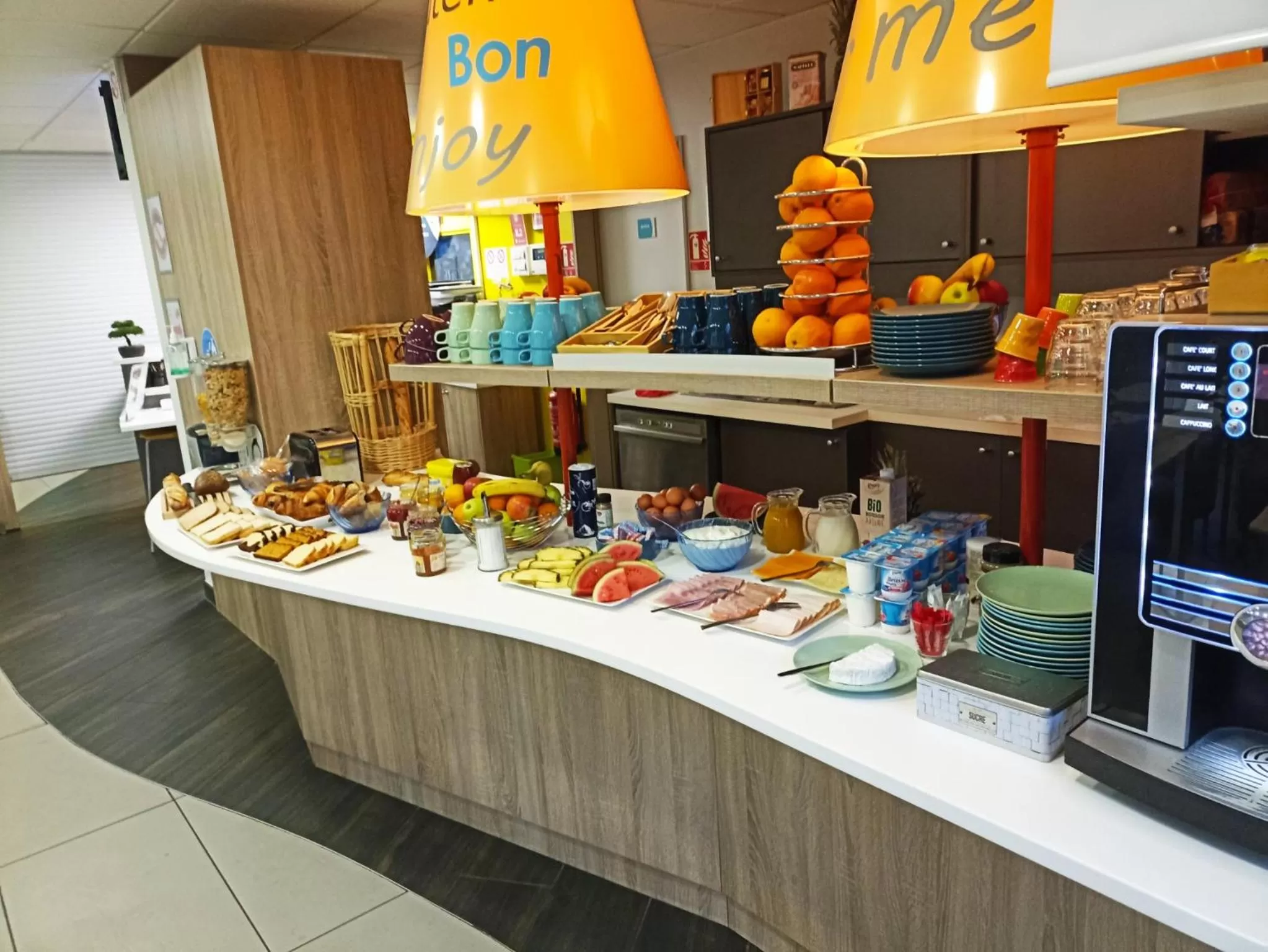 Breakfast in First Inn Hotel Paris Sud Les Ulis