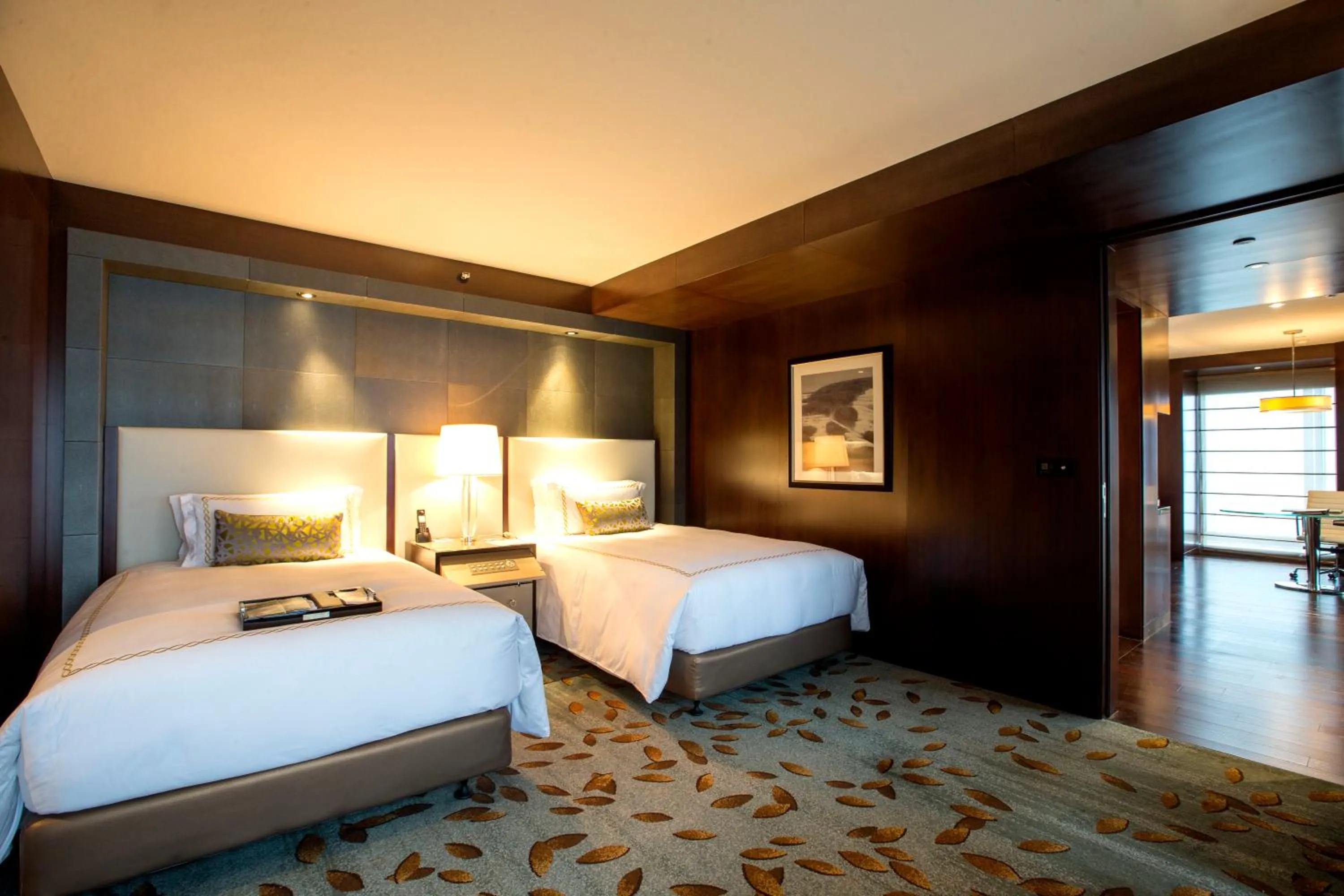 Bedroom, Bed in Fairmont Nanjing