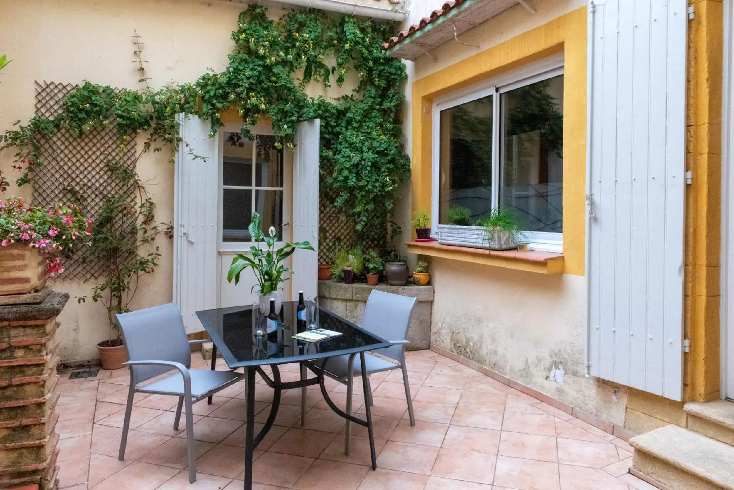 Property building in La Maison DUFFOUR chambres d'hôtes avec Petit Déjeuner