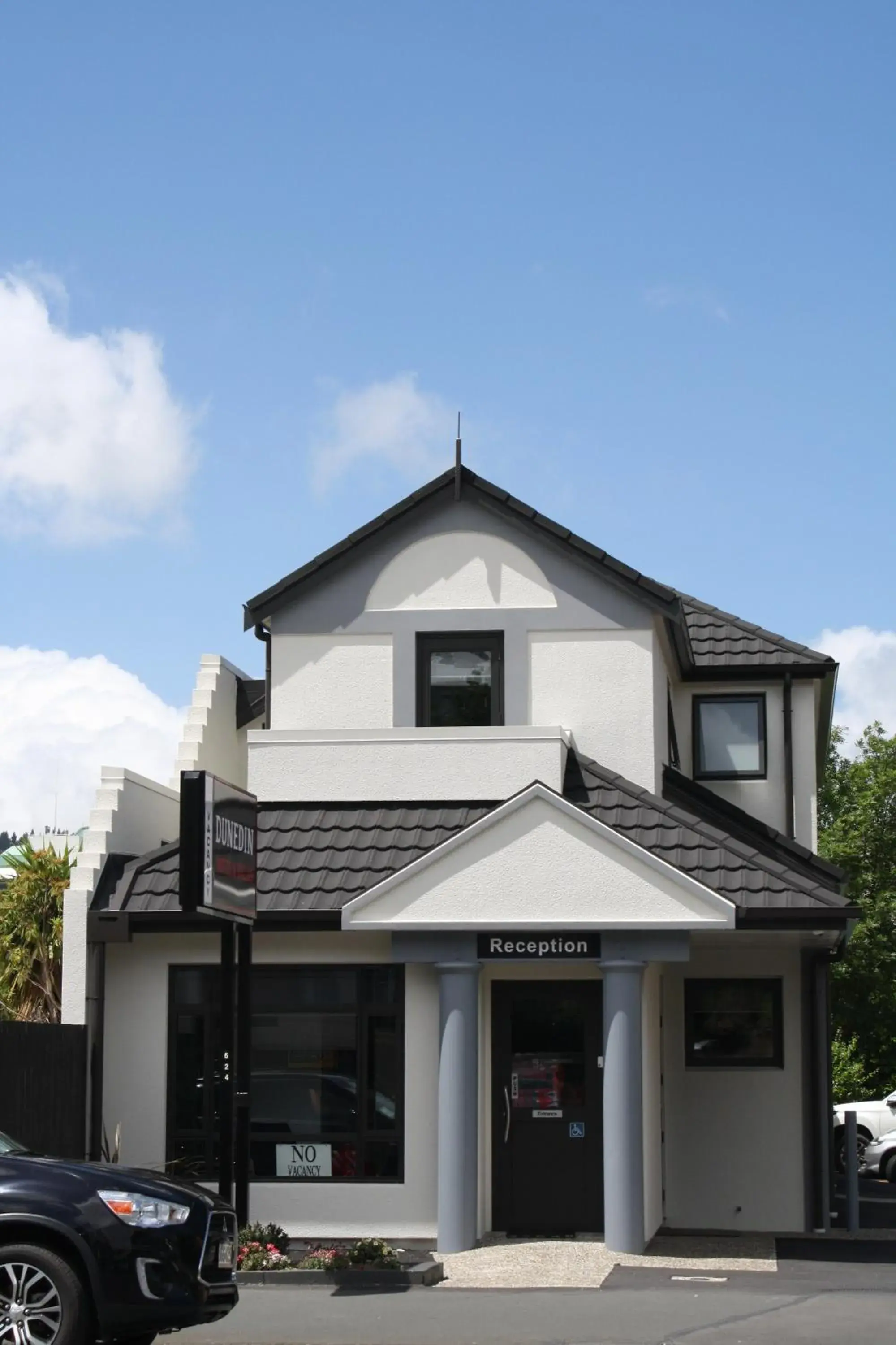 Property Building in Dunedin Motel and Villas