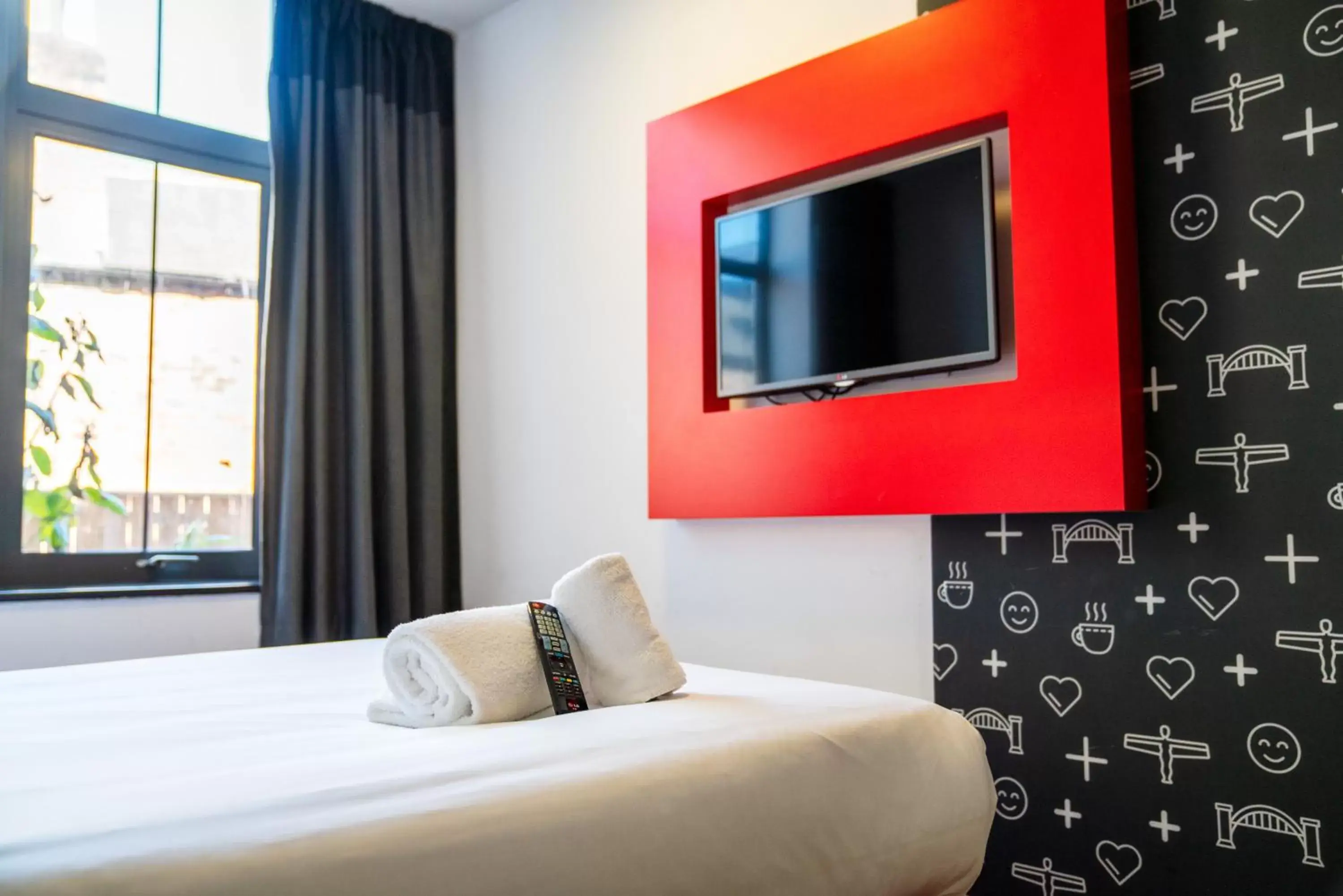 TV and multimedia, TV/Entertainment Center in easyHotel Newcastle