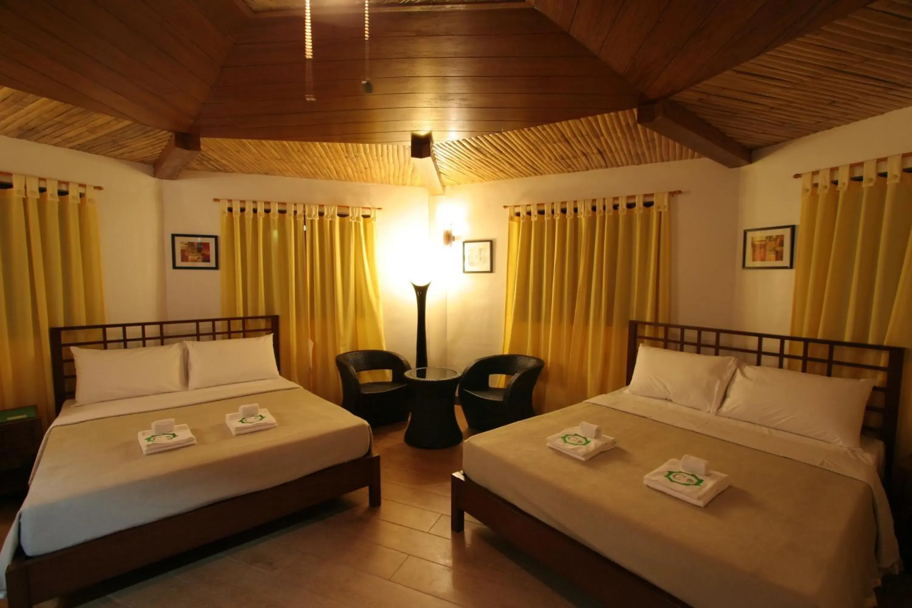 Bed in Coron Hilltop View Resort