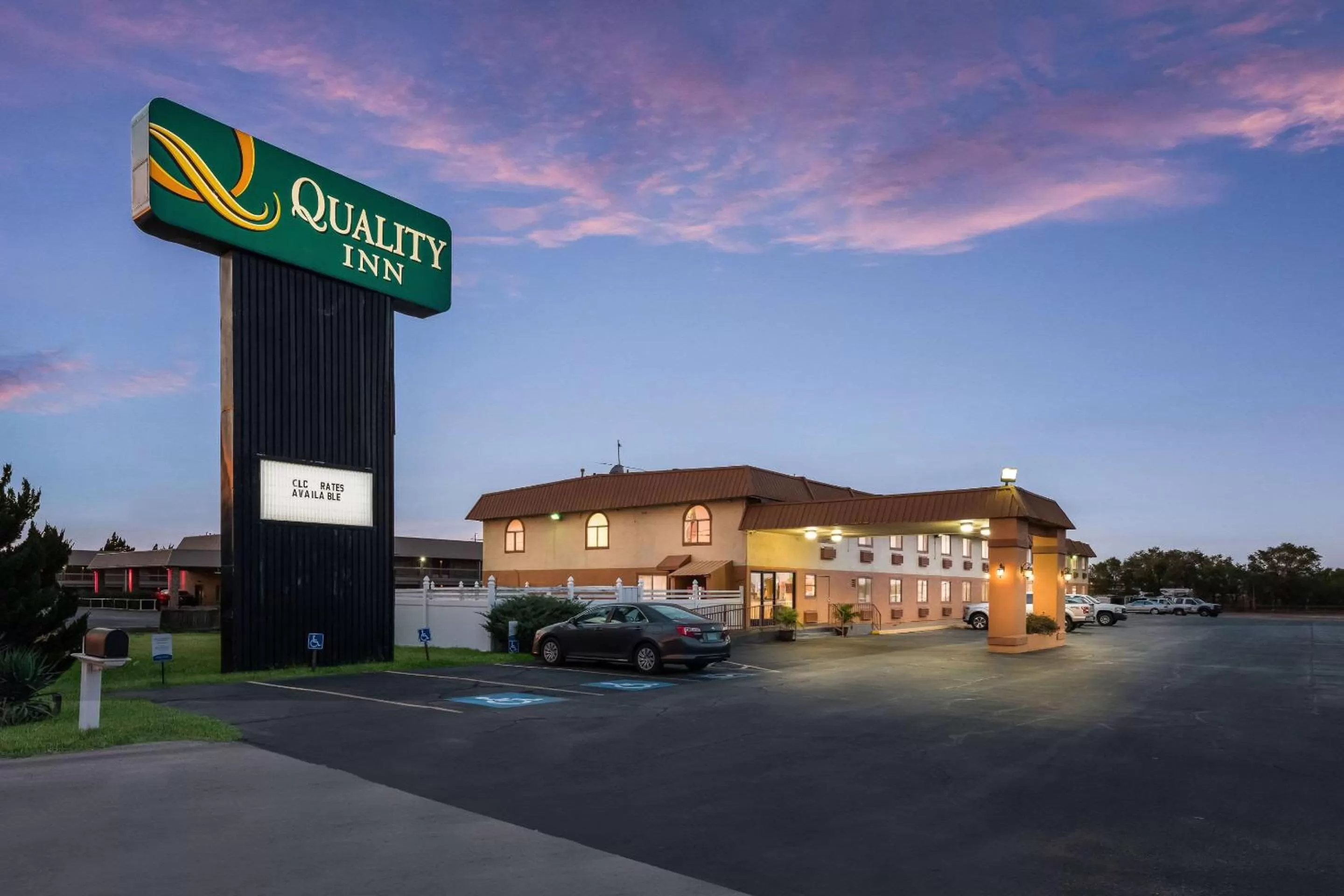 Property building in Quality Inn Clovis