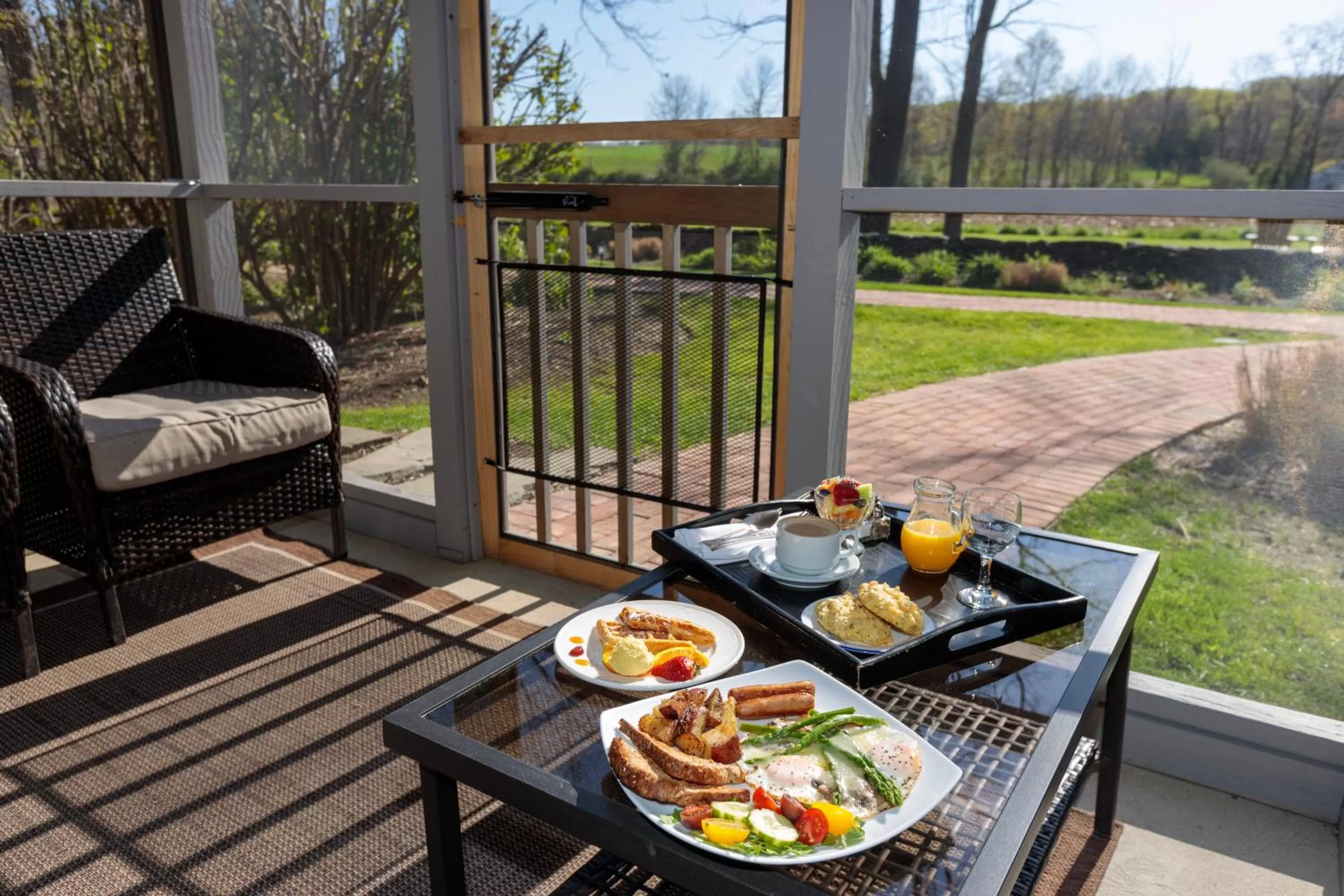 Breakfast in Woolverton Inn