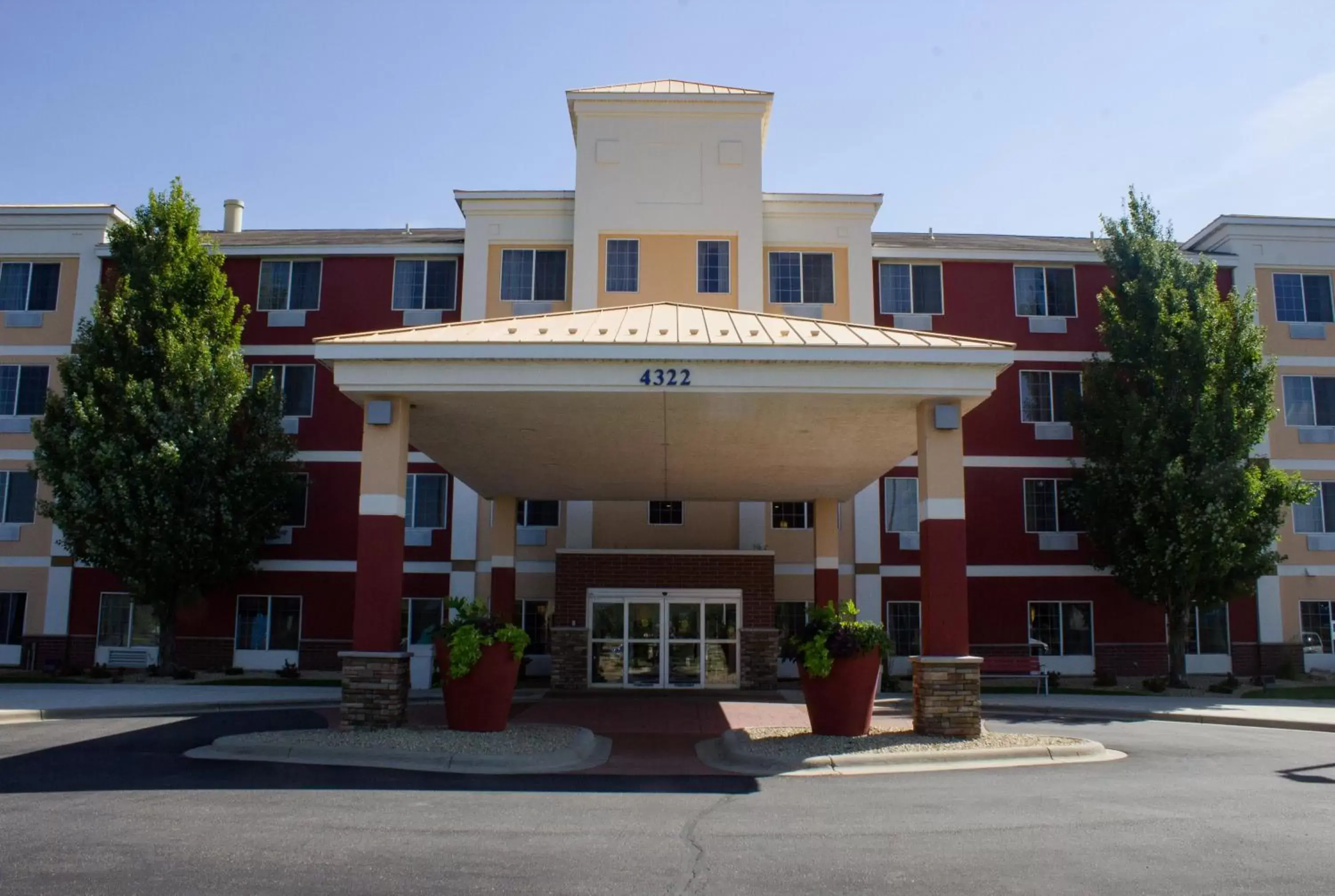 Property building in Holiday Inn Express and Suites St. Cloud, an IHG Hotel