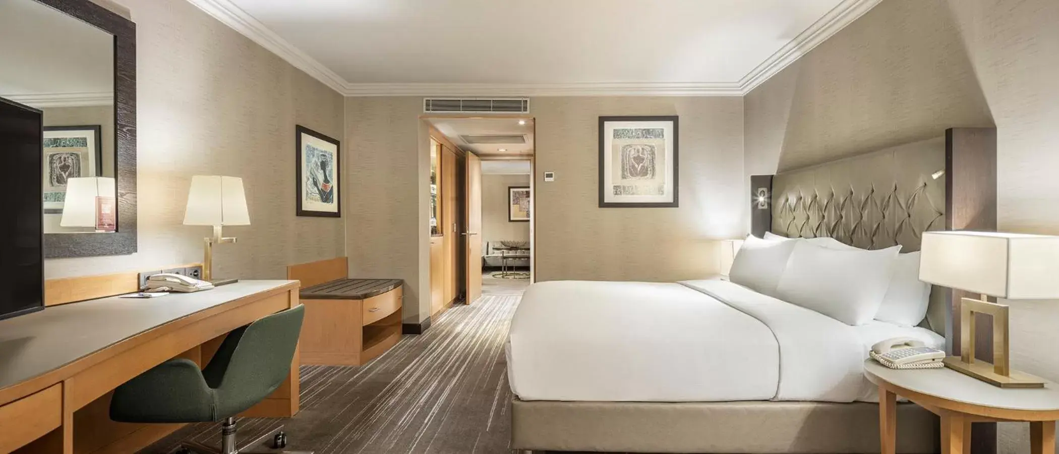 Bedroom, Bed in Ankara HiltonSA
