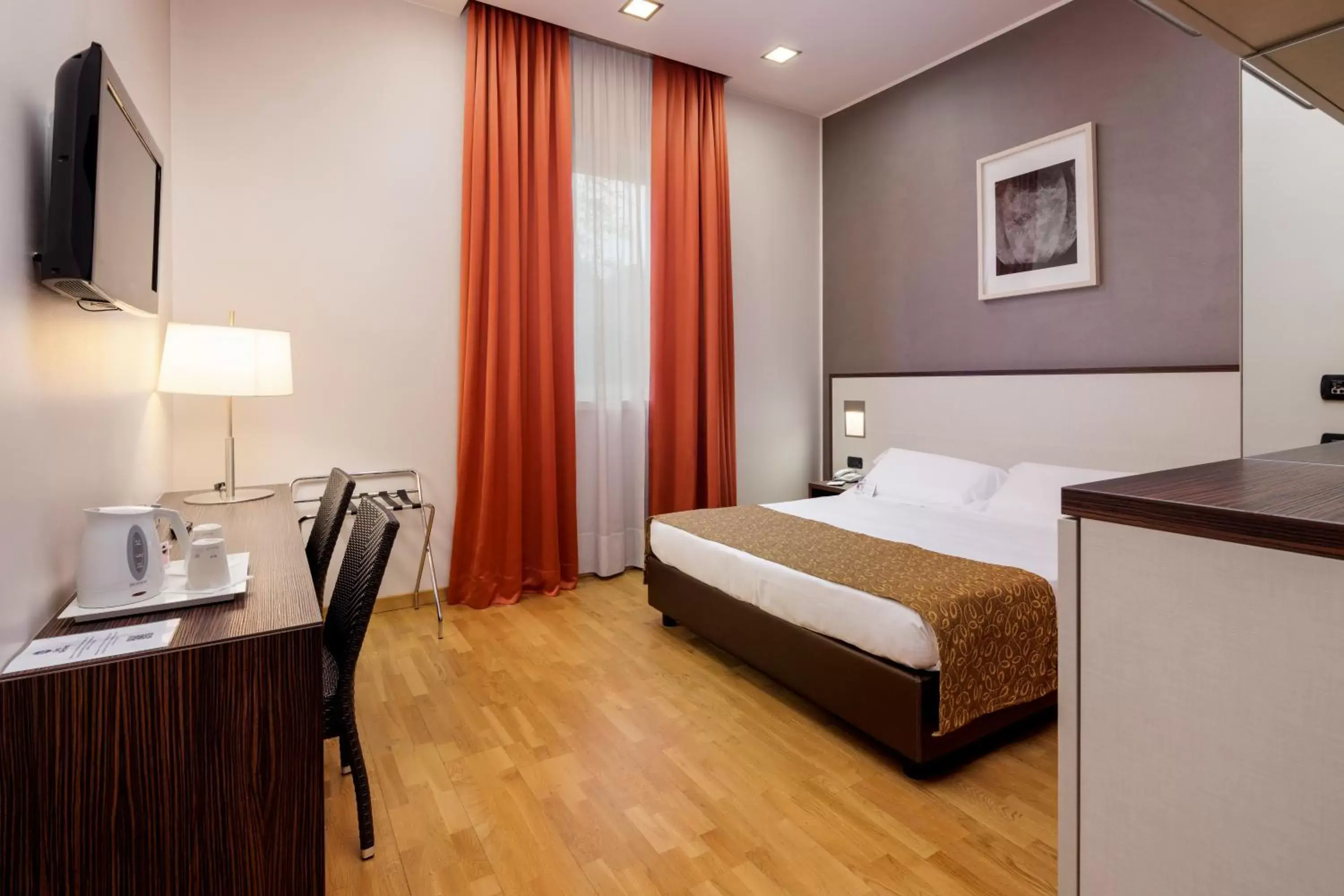 Facility for disabled guests, Bed in Best Western Falck Village Milano Sesto