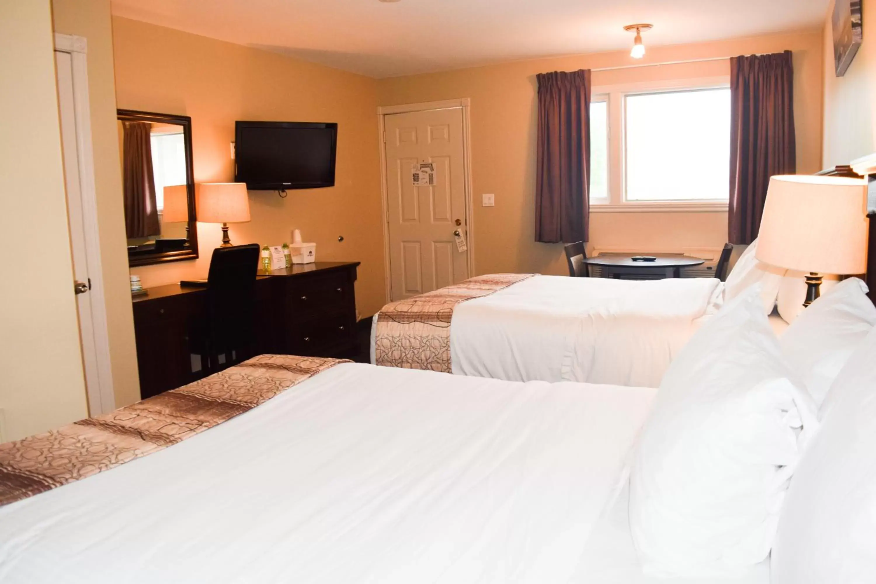 Bed in Canadas Best Value Inn & Suites-Charlottetown