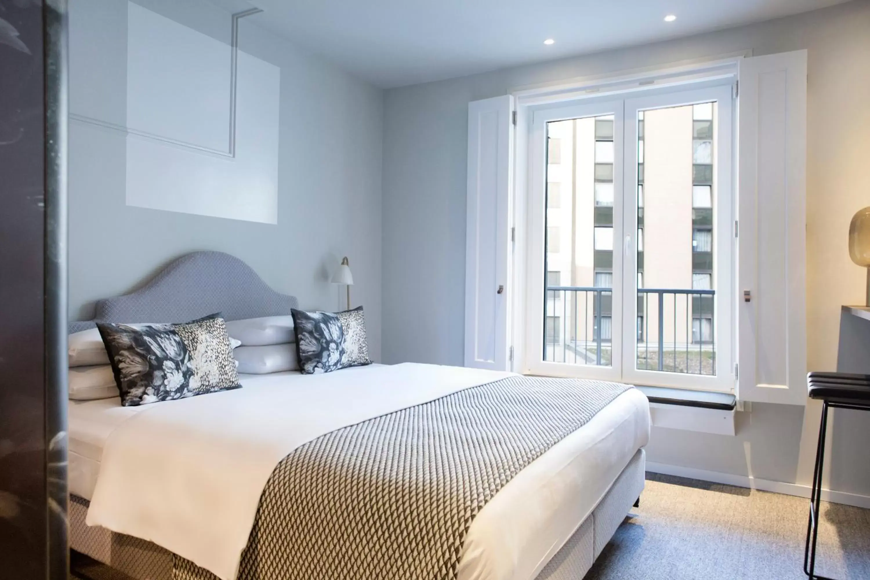 Single Room in The Fritz Düsseldorf Königsallee Single Room in The Fritz Düsseldorf Königsallee