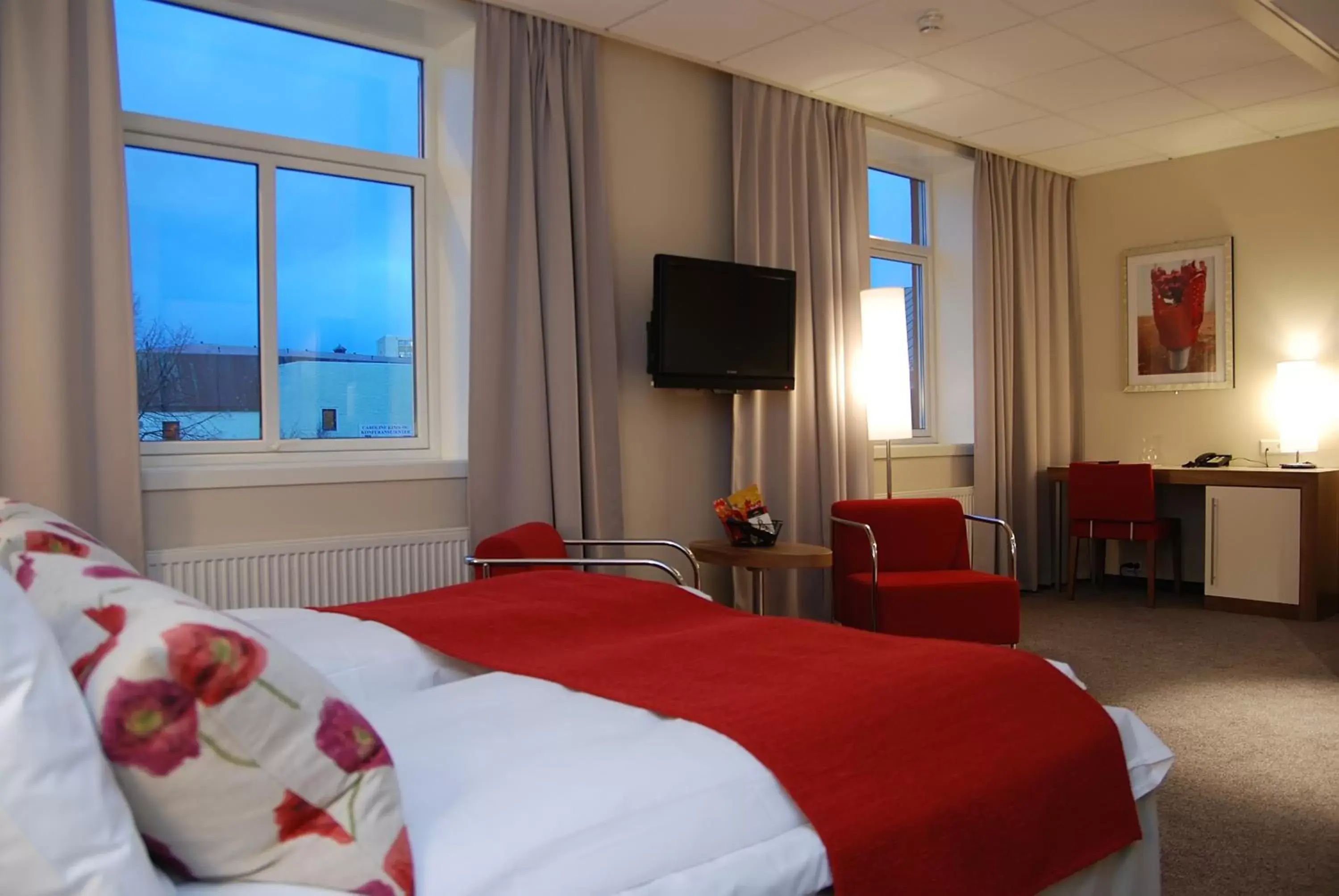 Photo of the whole room, Room Photo in Quality Hotel Grand Kristiansund