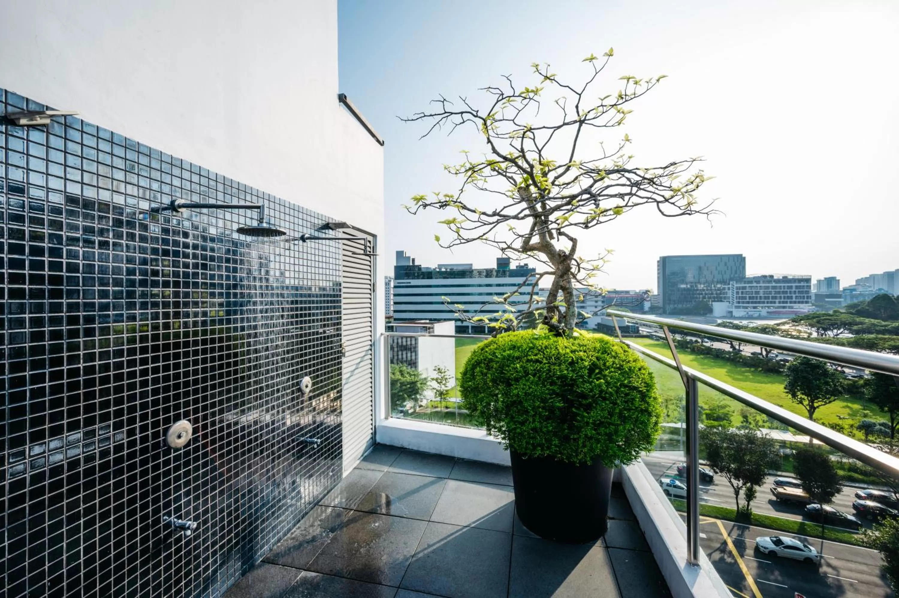 Swimming pool in Mercure Singapore Tyrwhitt