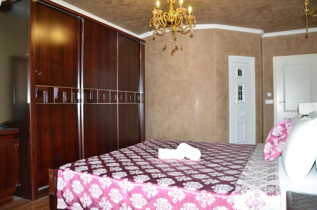 Bed in Hotel Begolli