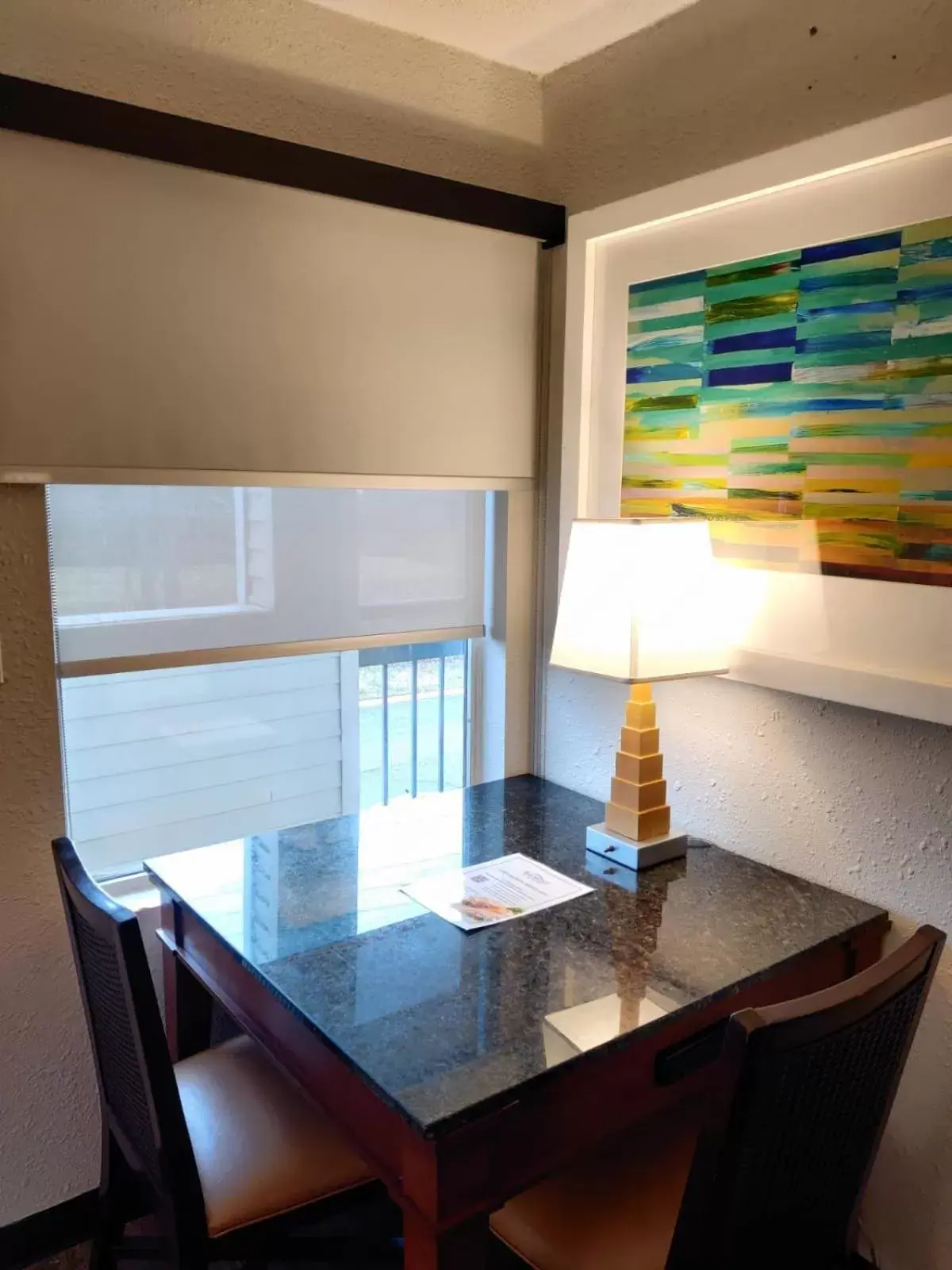 Living room in Baymont Inn and Suites by Wyndham Columbus / Near OSU