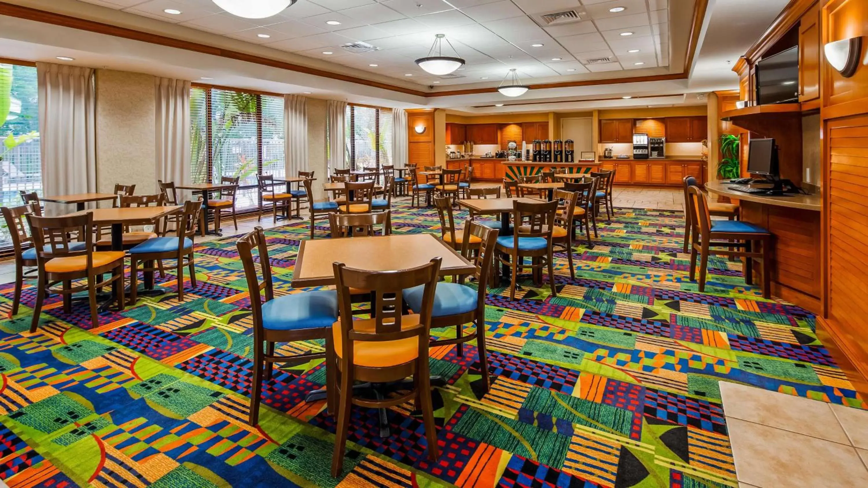 Restaurant/Places to Eat in Best Western Plus Kendall Hotel & Suites