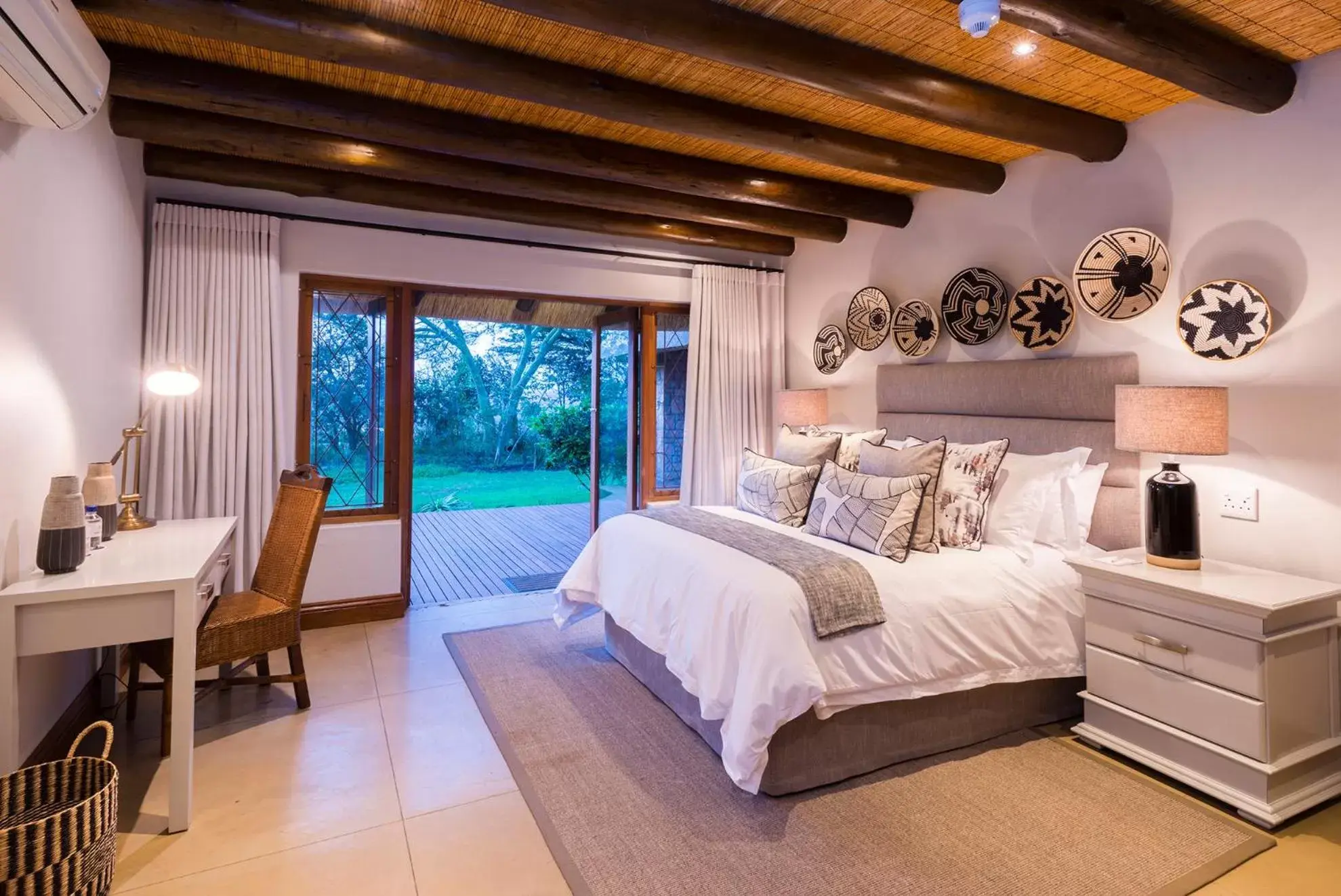 Photo of the whole room, Bed in ANEW Hotel Hluhluwe Photo of the whole room, Bed in ANEW Hotel Hluhluwe