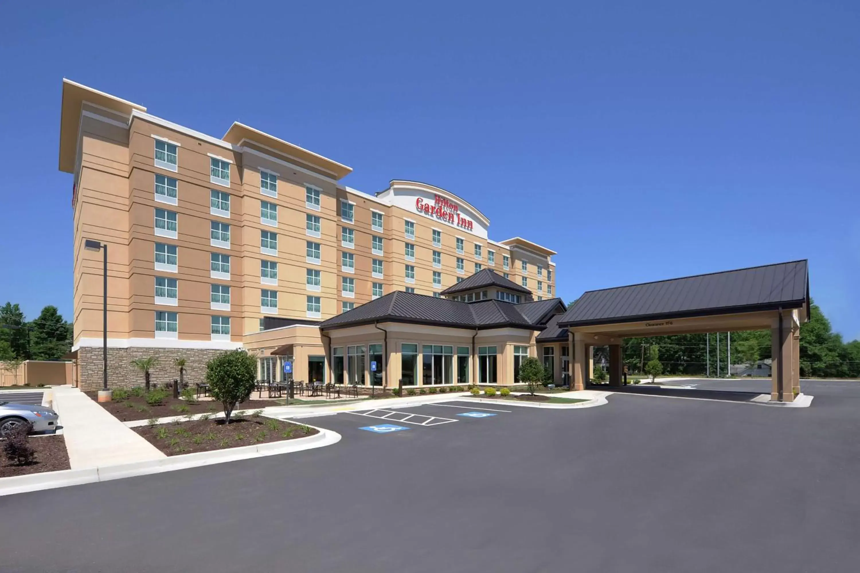 Property Building in Hilton Garden Inn Atlanta Airport North