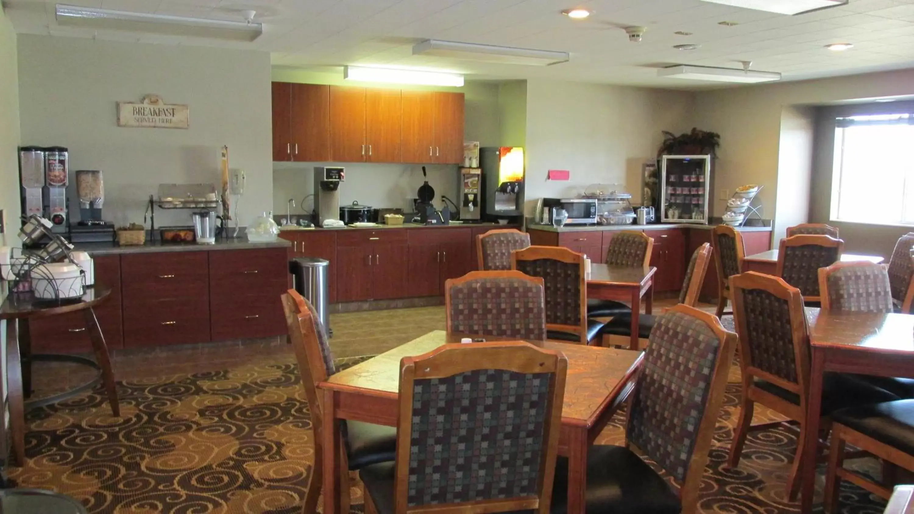 Restaurant/Places to Eat in Microtel Inn & Suites by Wyndham Rapid City