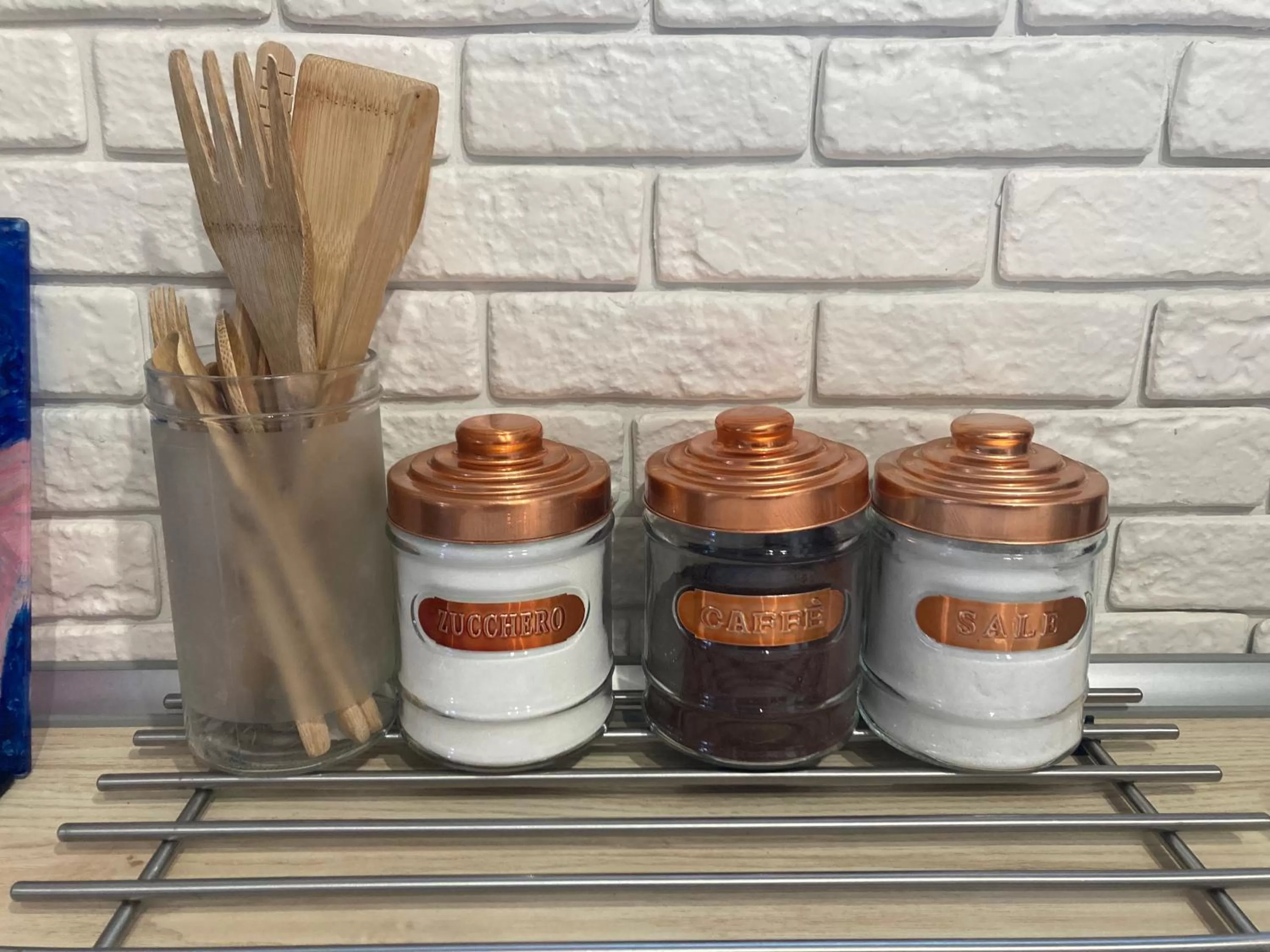 kitchen, Food in Piccola Suite