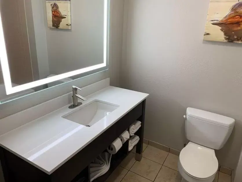 Bathroom in La Quinta by Wyndham PCB Pier Park area