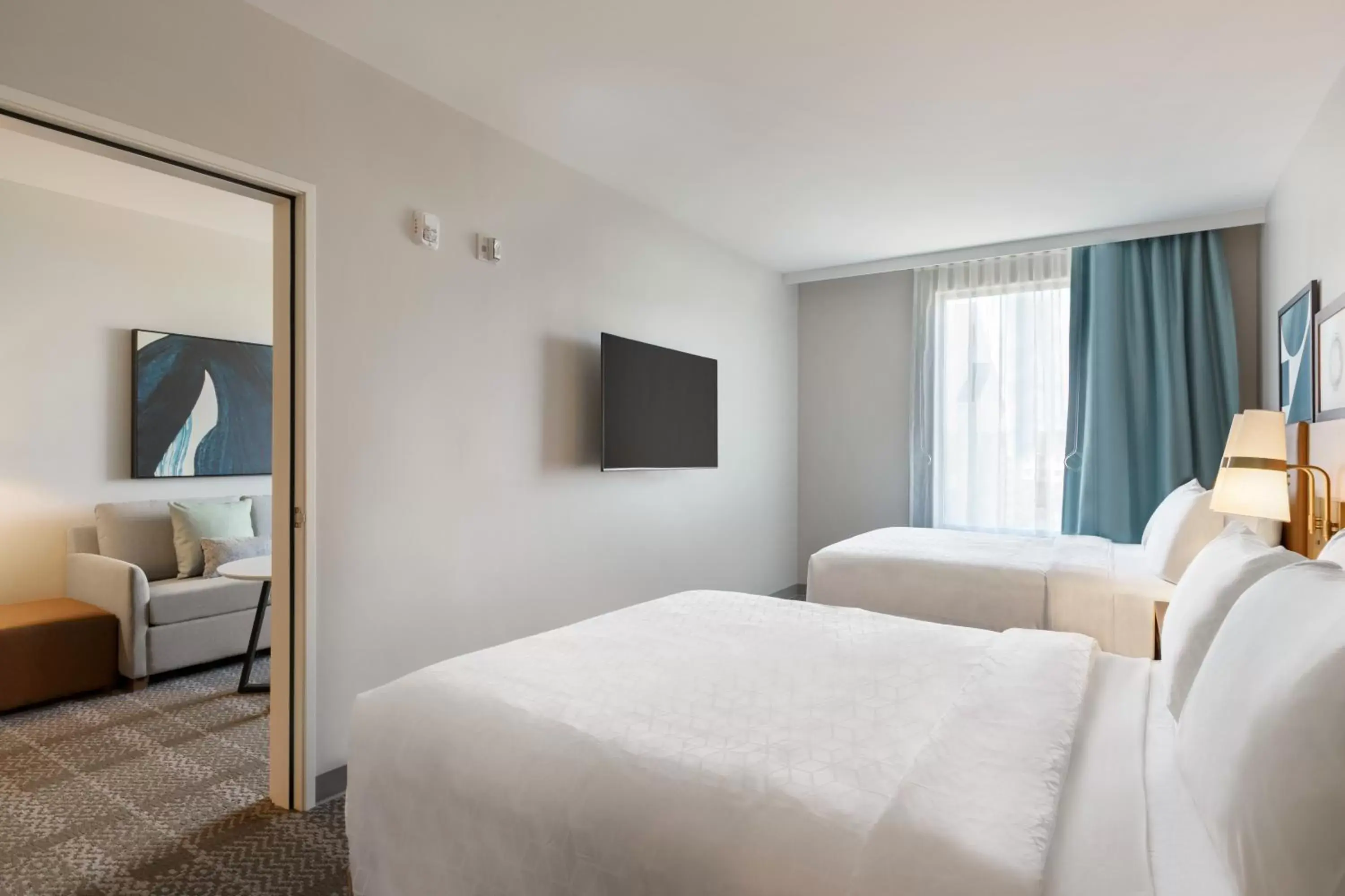 Bedroom, Bed in Staybridge Suites Rochester - Mayo Clinic Area, an IHG Hotel