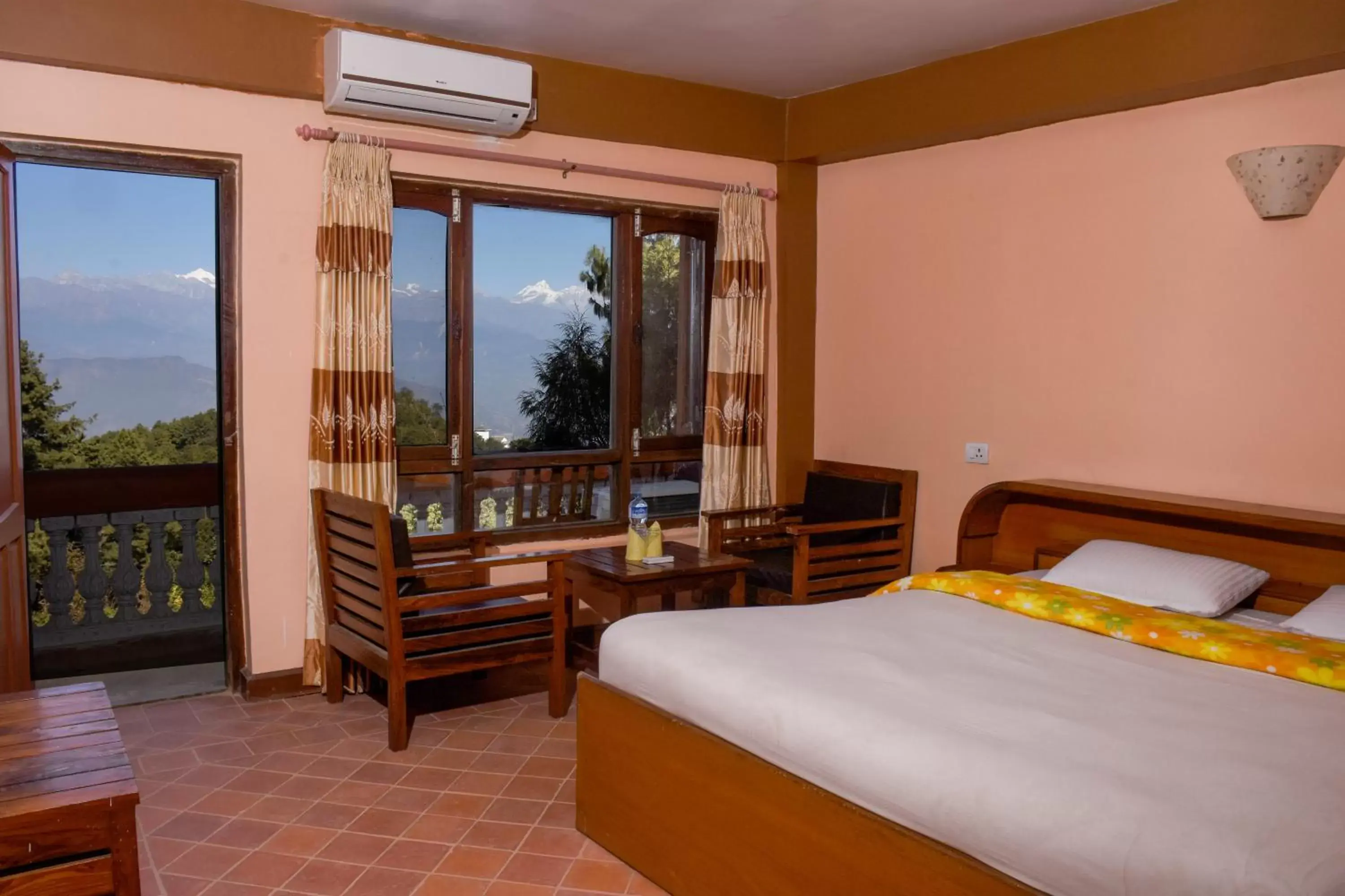 Bedroom in Peaceful Cottage & Cafe Du Mont