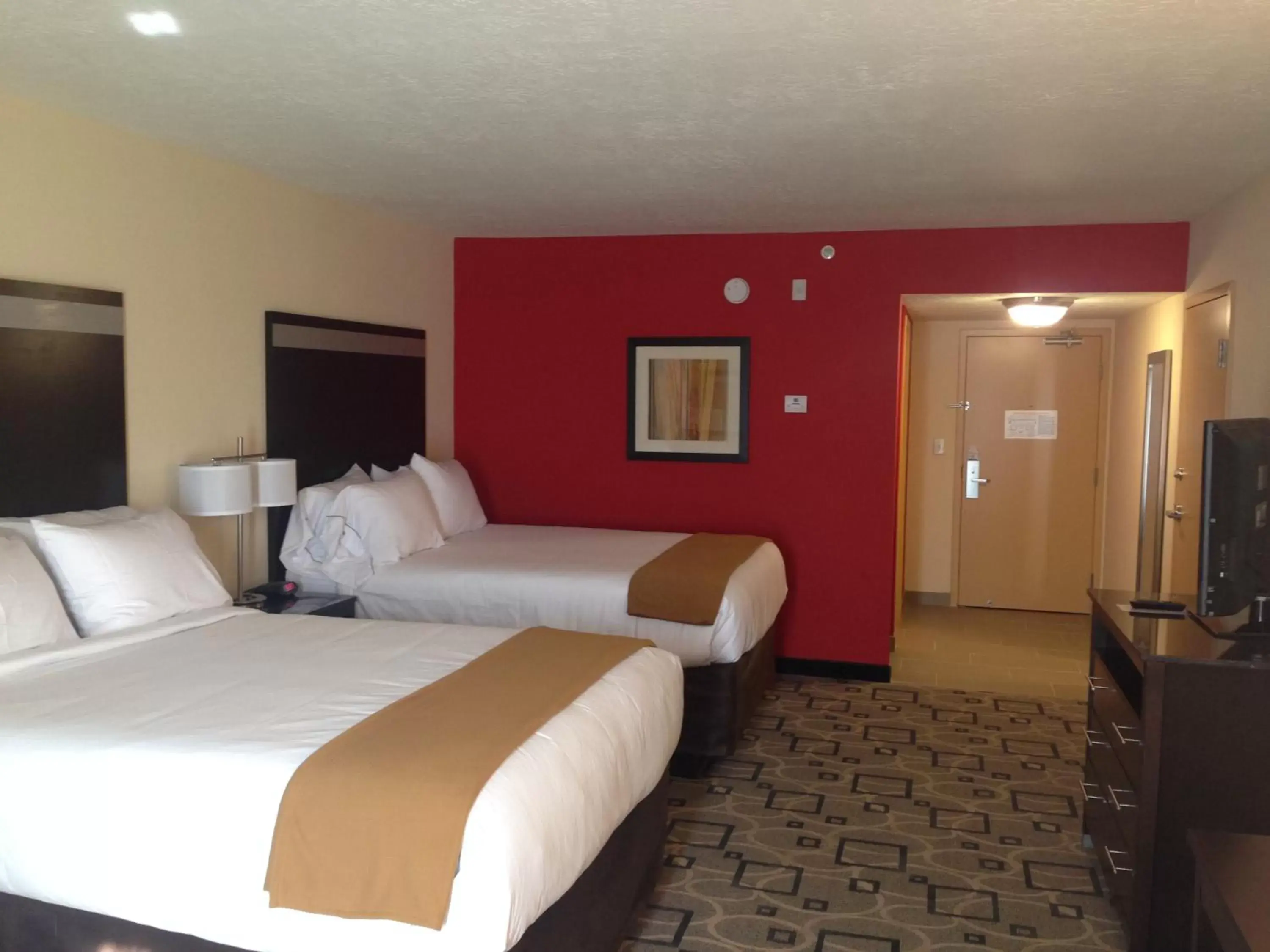 Bedroom, Bed in Holiday Inn Express Augusta Downtown, an IHG Hotel