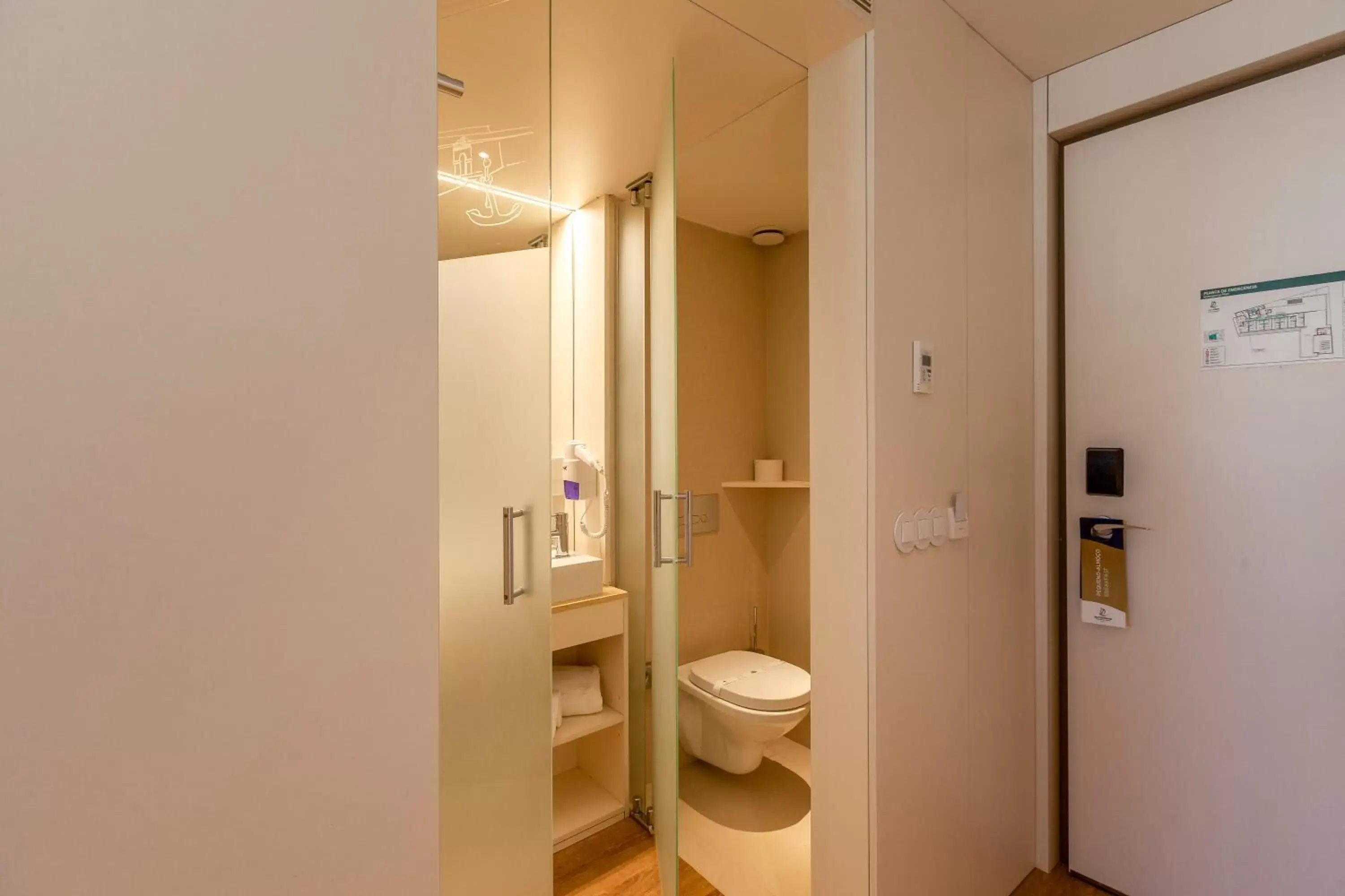 Bathroom in Sea Porto Hotel