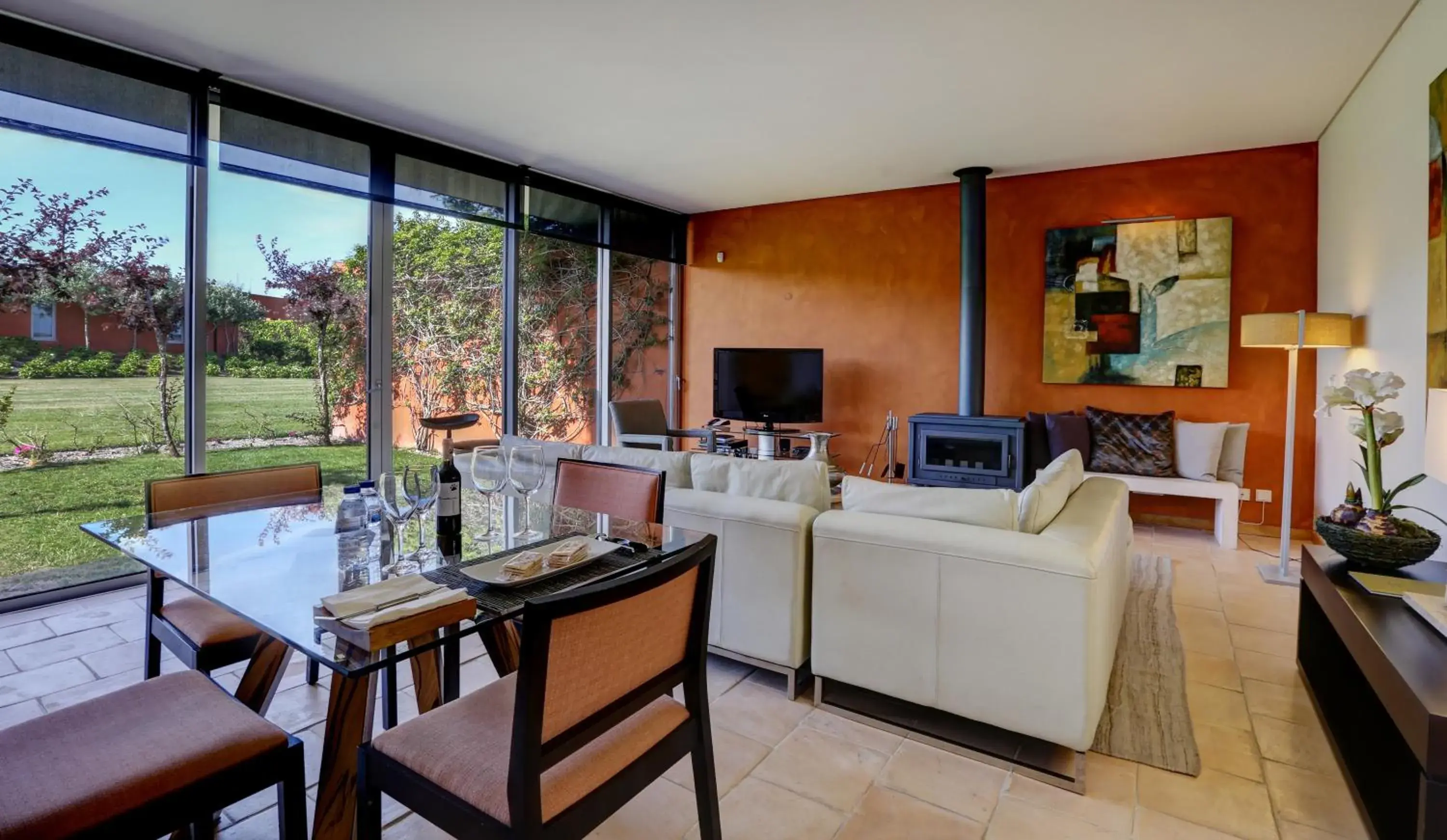 Living room, Seating Area in Bom Sucesso Resort