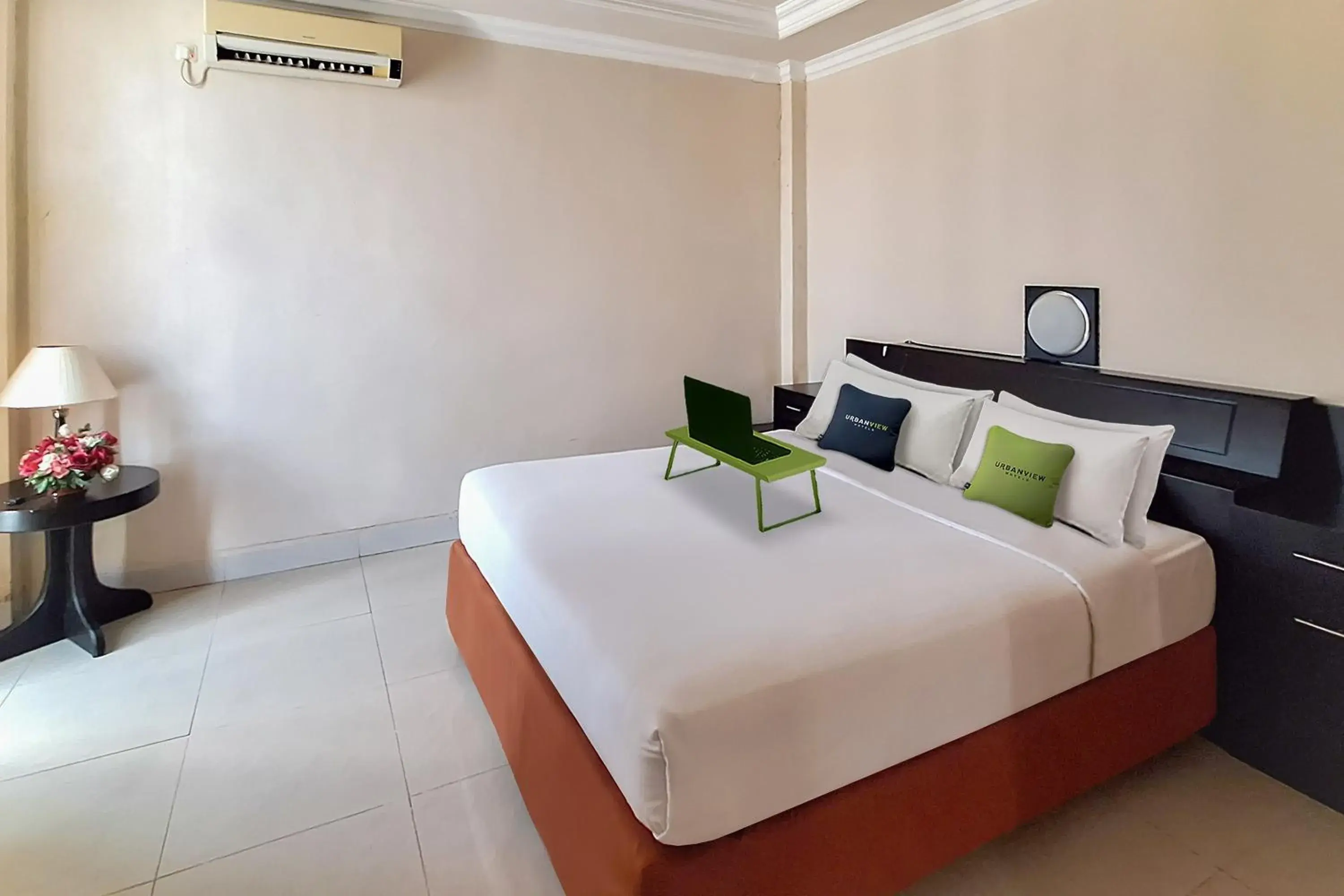Bed in Urbanview Hotel Surya Kahayan Palangkaraya