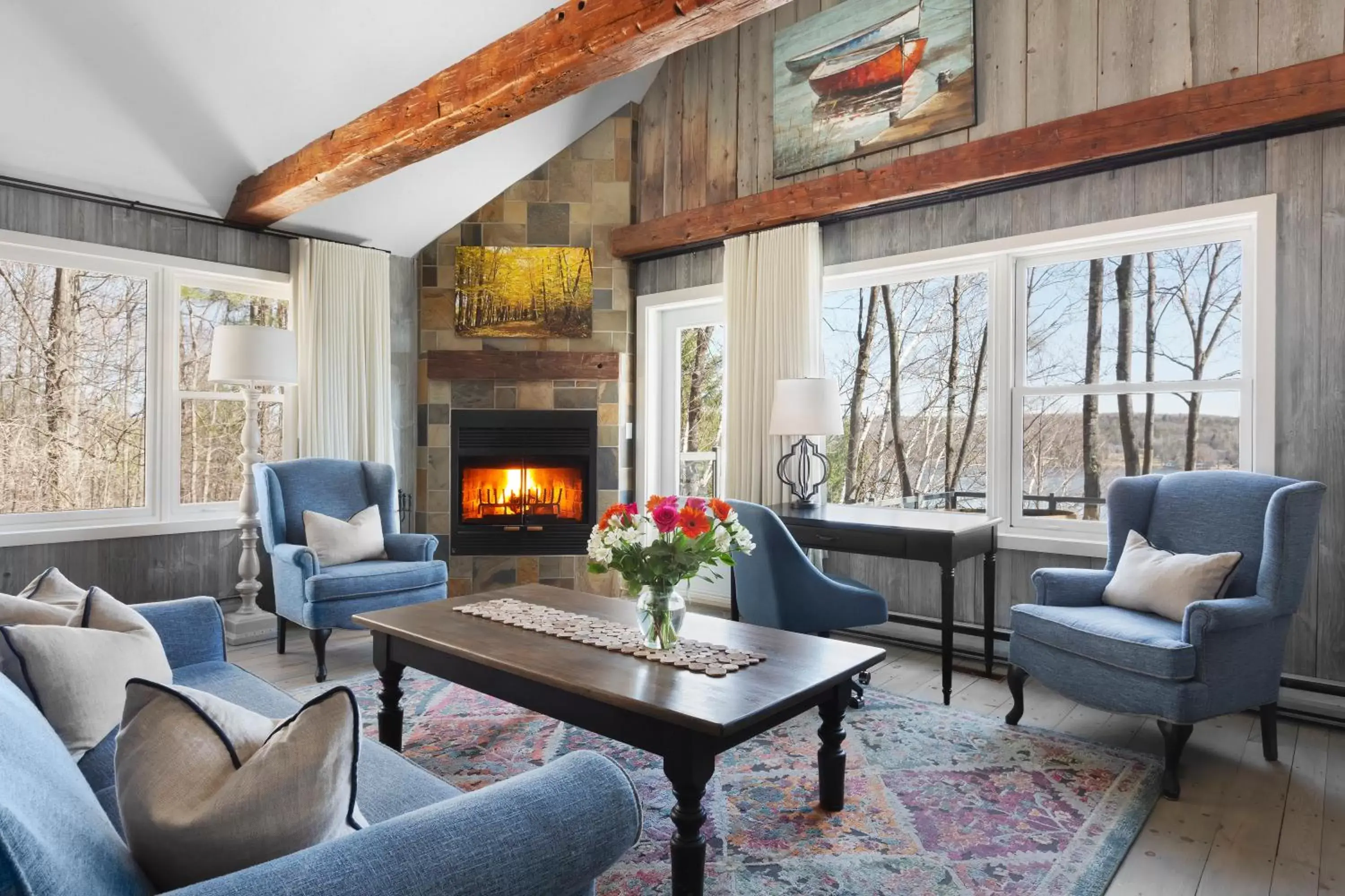 Bedroom, Seating Area in Manoir Hovey