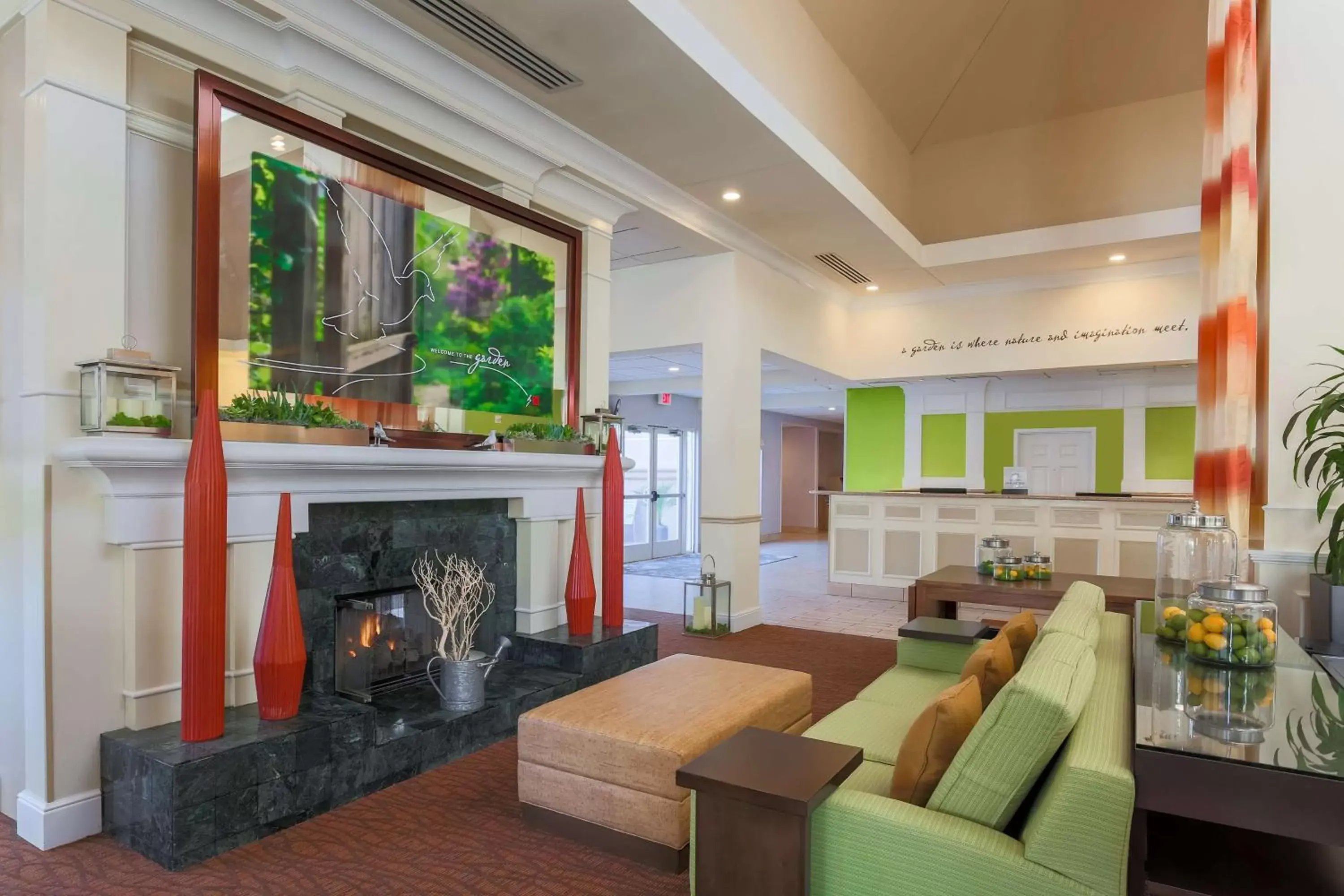 Lobby or reception in Hilton Garden Inn Bakersfield