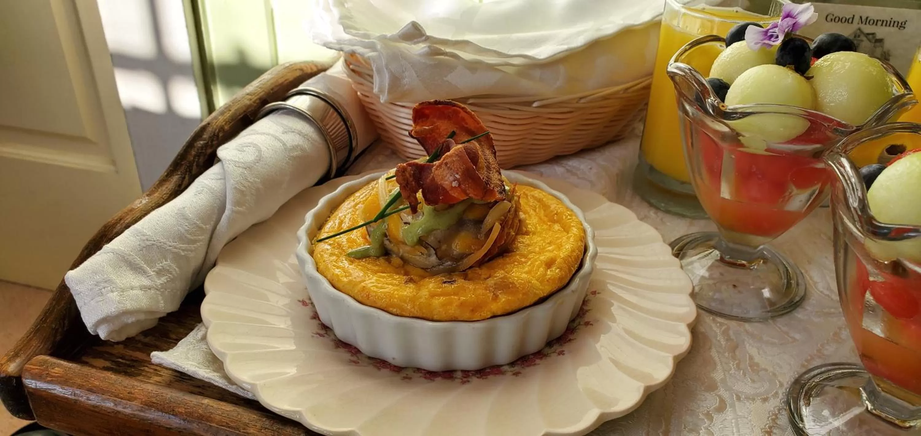 Breakfast in Headlands Inn Bed and Breakfast