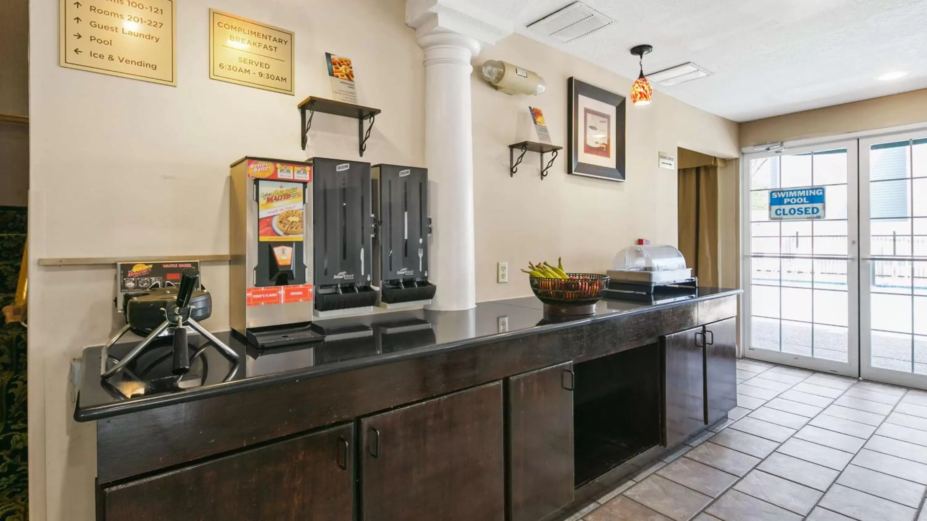 On site, Lobby/Reception in Best Western San Marcos