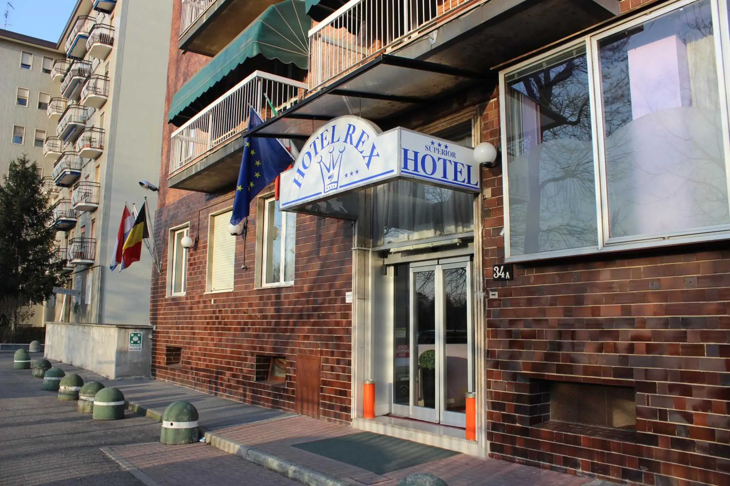 Facade/entrance, Property Building in Hotel Rex