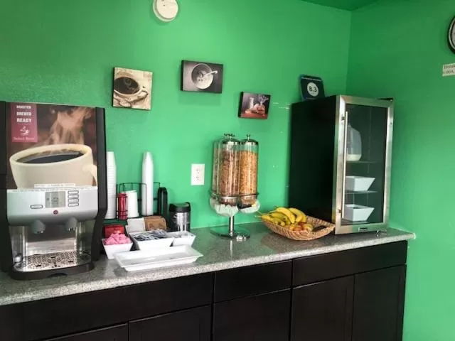 Pinn Road Inn and Suites Lackland AFB and Seaworld